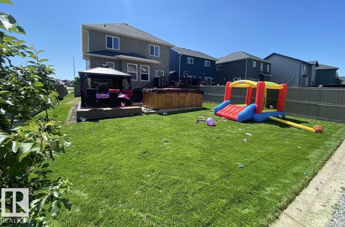 2 Ashmore Bay, Sherwood Park