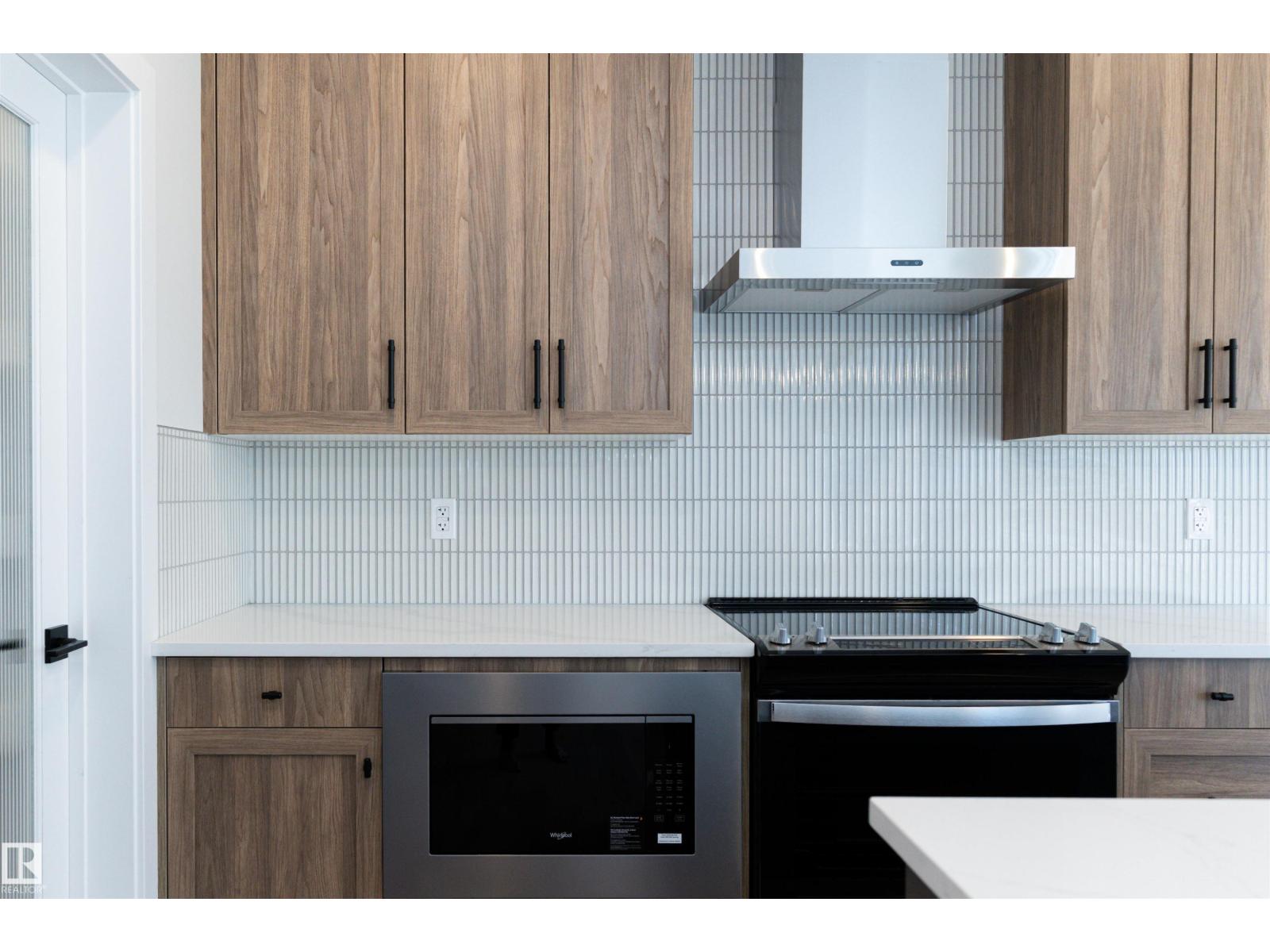 3026 DIXON LD SW - Photo 5 of 17, Edmonton, Alberta