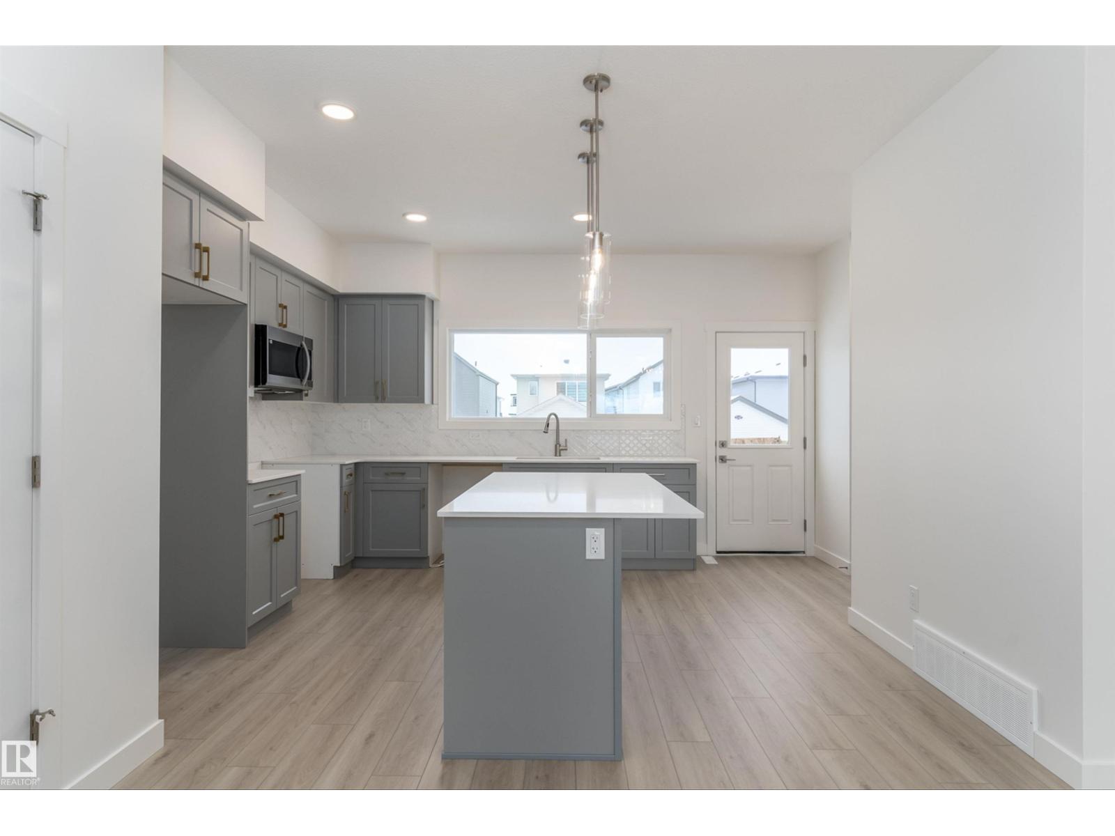 1250 MCLEOD AV, Spruce Grove