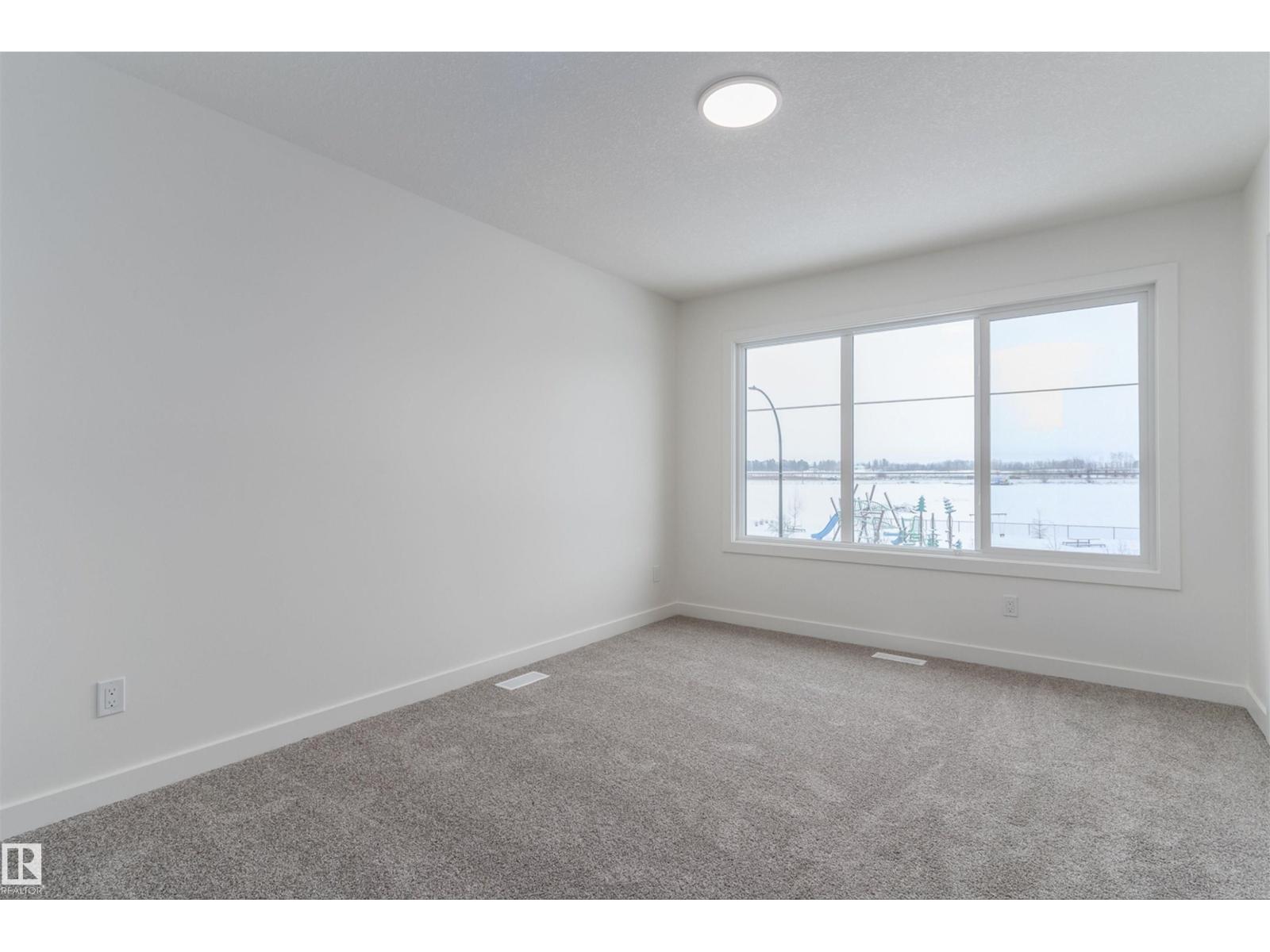 1250 MCLEOD AV, Spruce Grove