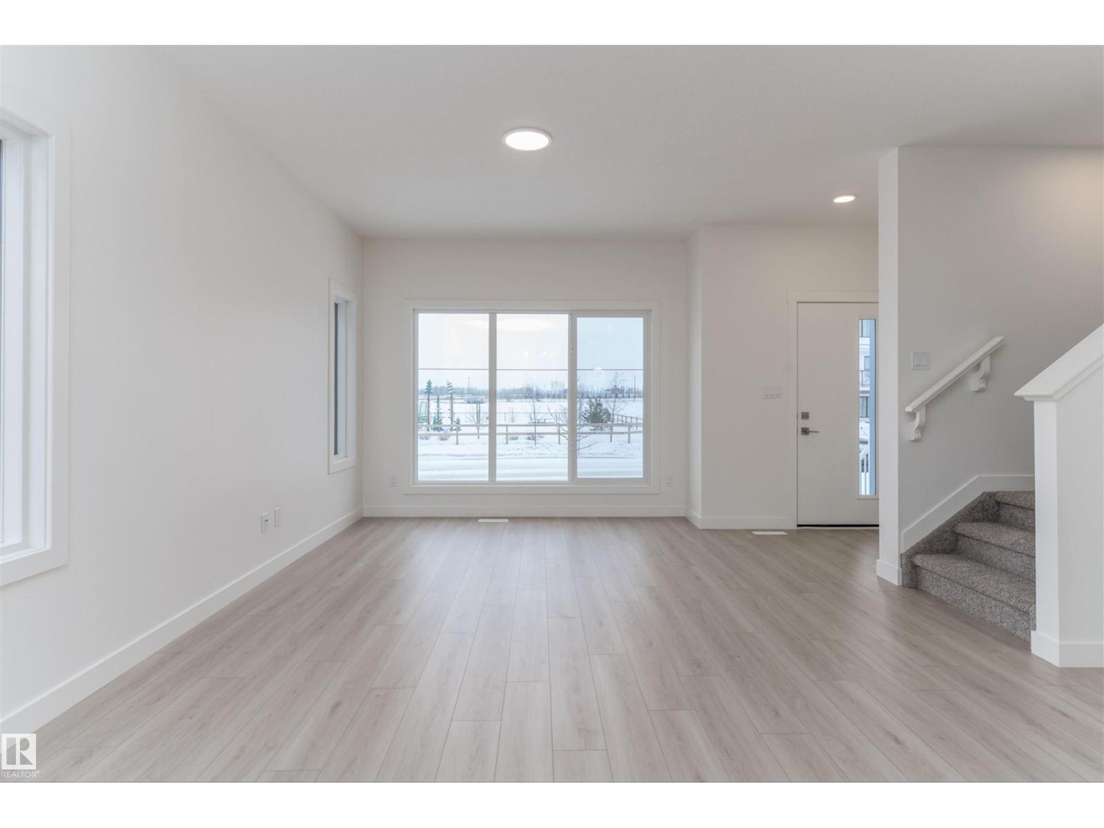 1250 MCLEOD AV, Spruce Grove