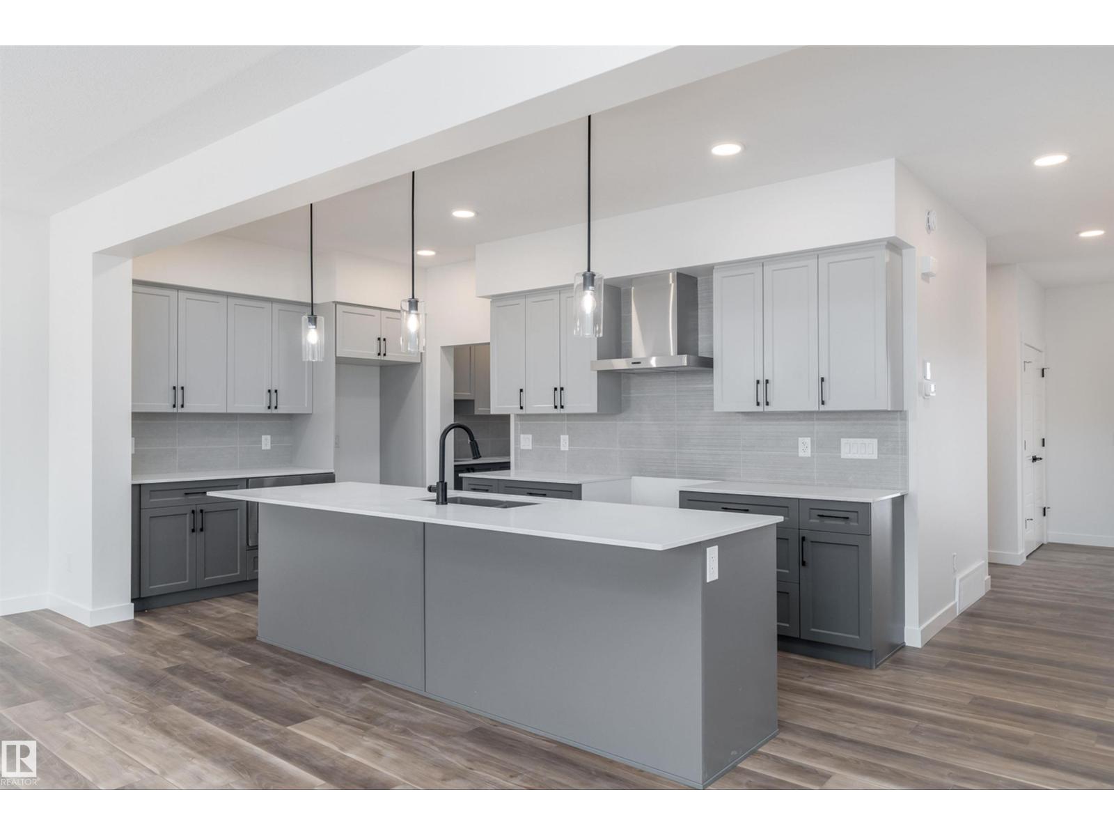 1 EMPRESS WY, Spruce Grove