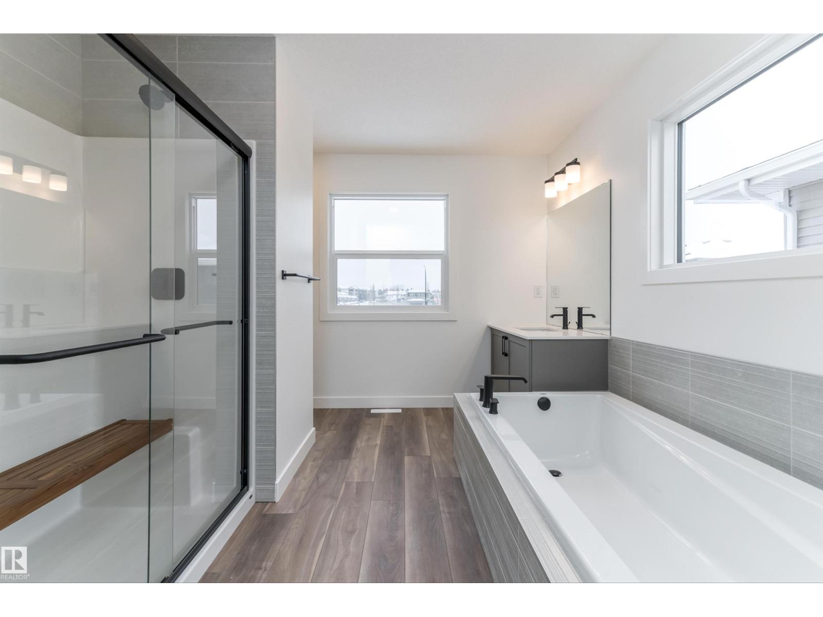 1 EMPRESS WY, Spruce Grove