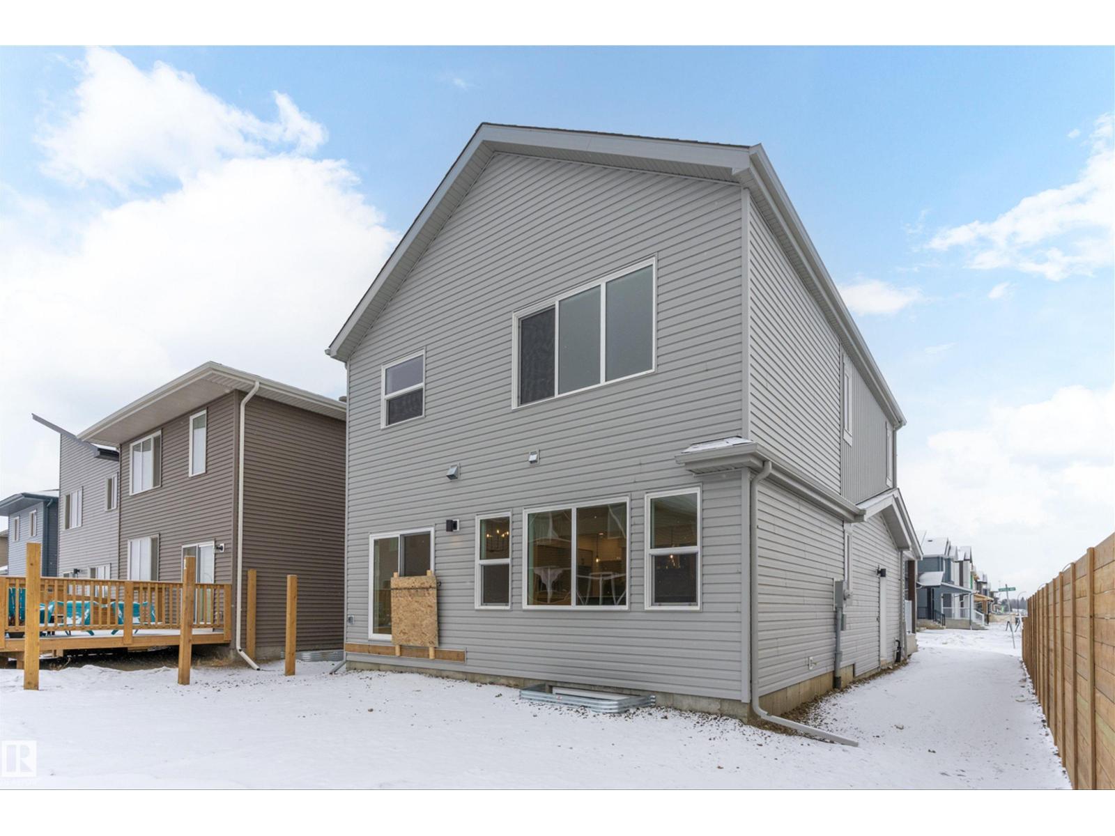 1 EMPRESS WY, Spruce Grove