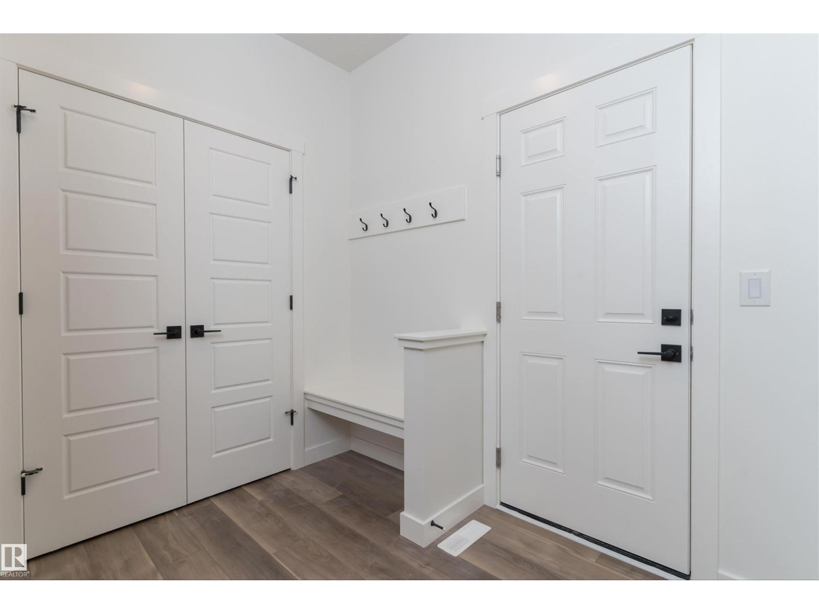 1 EMPRESS WY, Spruce Grove