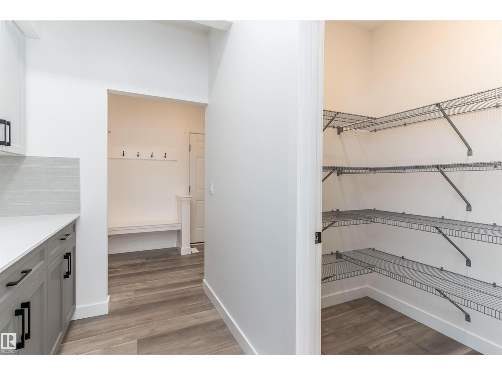 1 EMPRESS WY, Spruce Grove