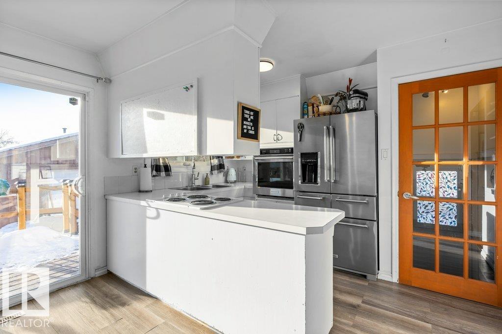 36 SUNSET BLVD, St. Albert