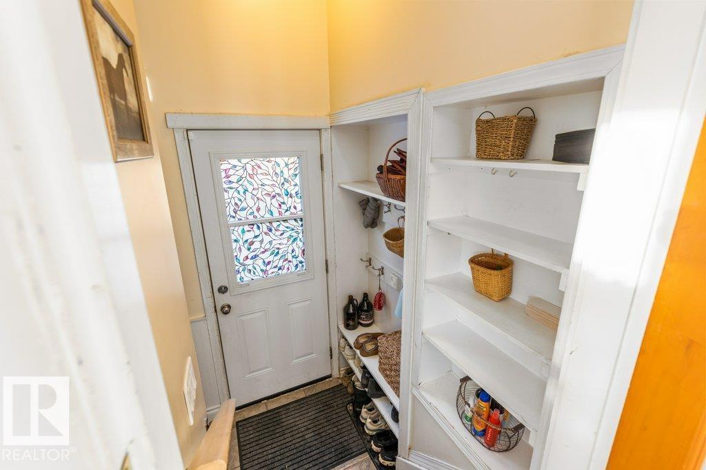 36 SUNSET BLVD, St. Albert