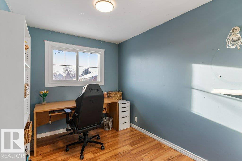 36 SUNSET BLVD, St. Albert