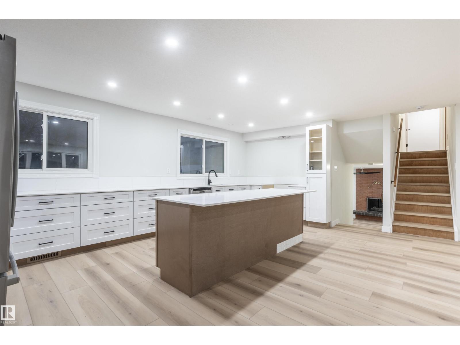 47 MANOR DR, Sherwood Park