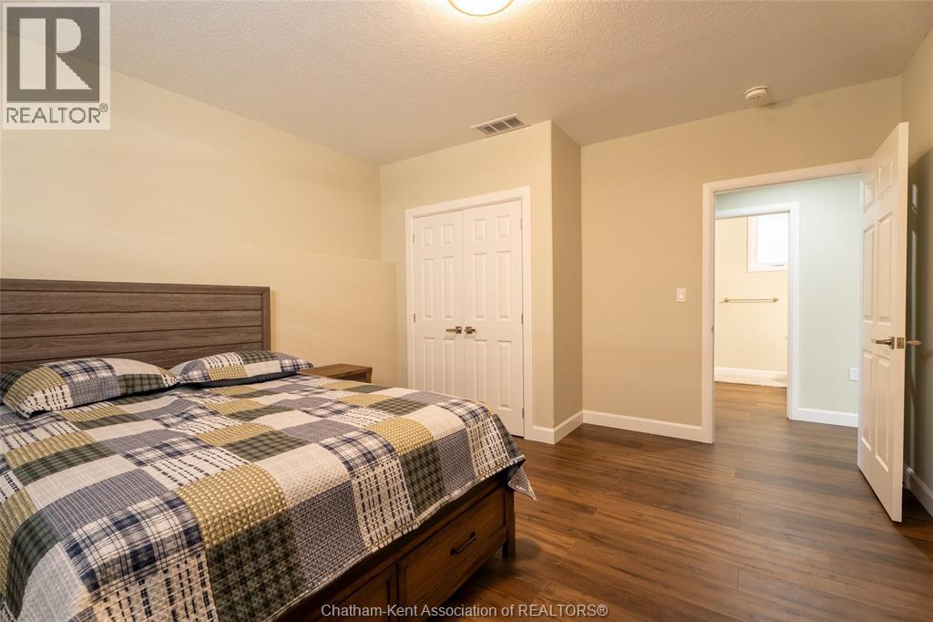21 Baffin WAY, Chatham, Ontario, N7L0C4 — Photo 2