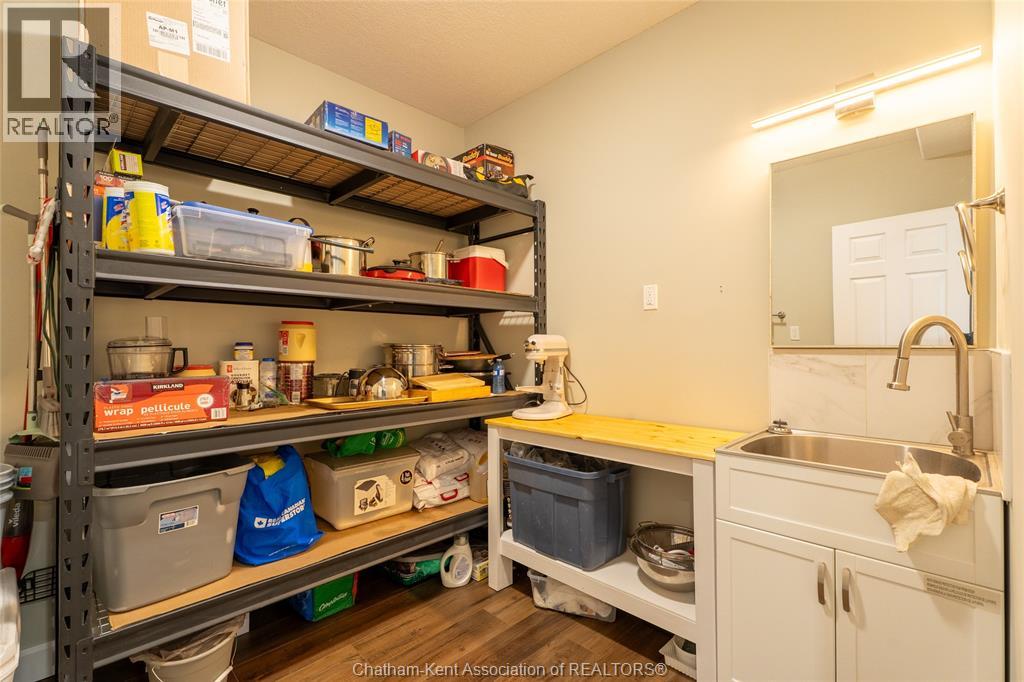 21 BAFFIN WAY - 44