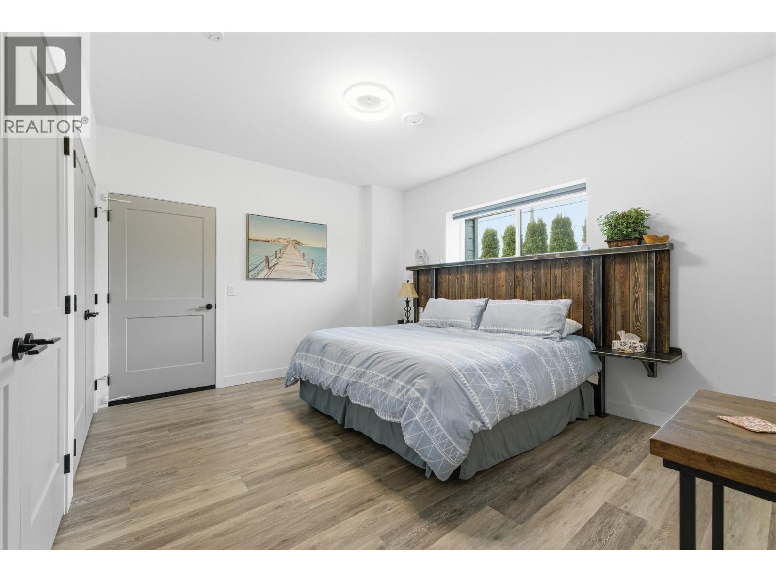 714 Lake Court, West Kelowna