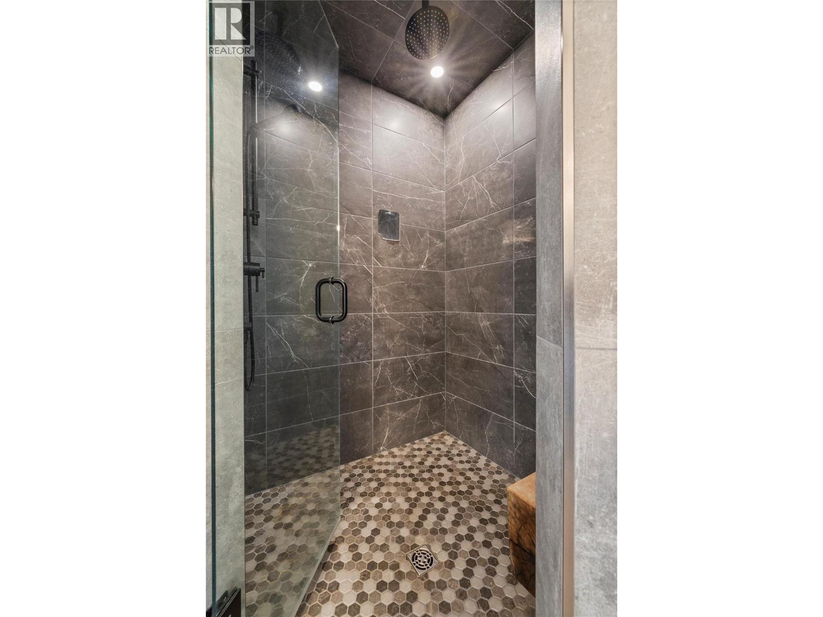 714 Lake Court - 20