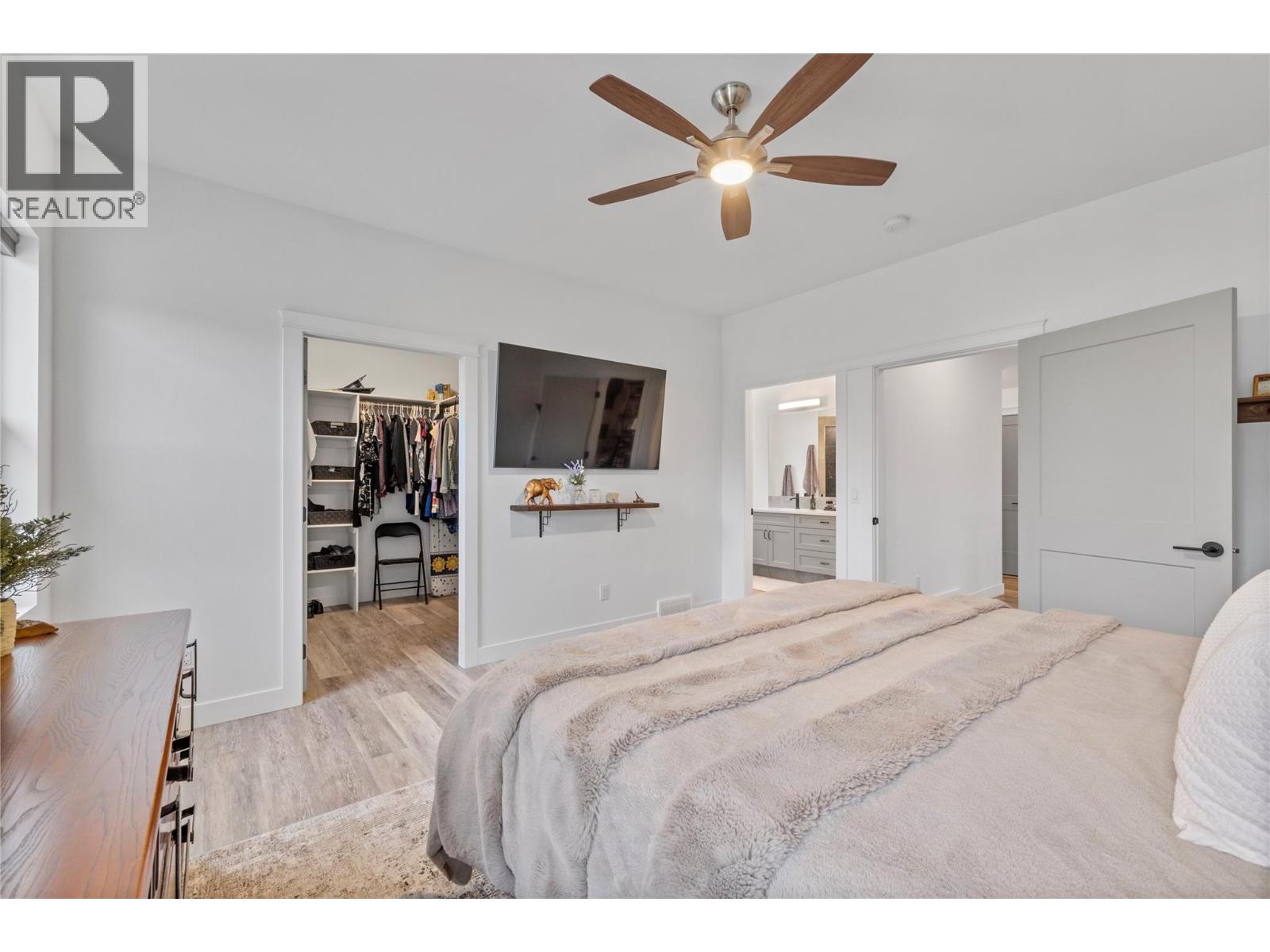 714 Lake Court - 15