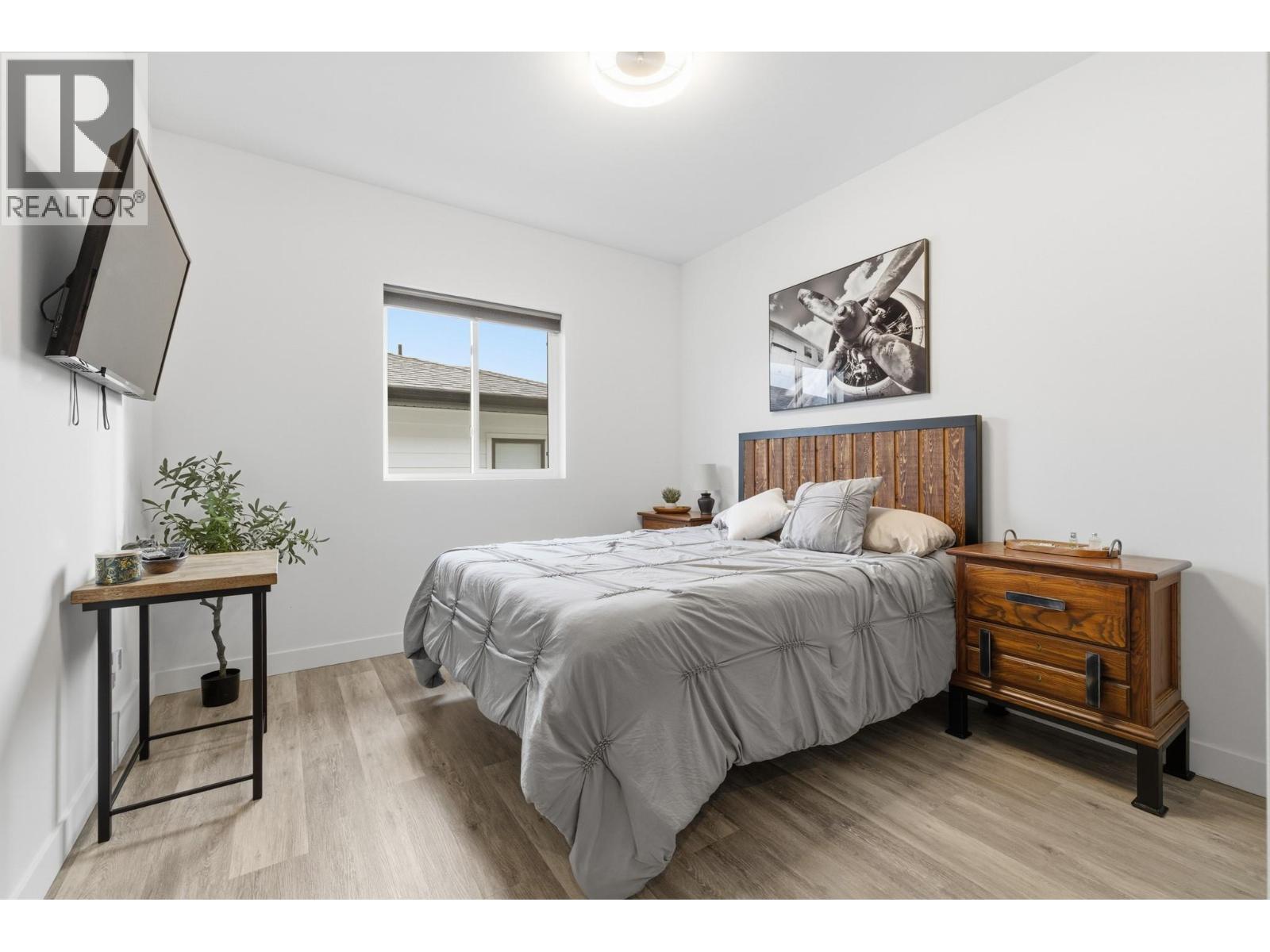 714 Lake Court - 22