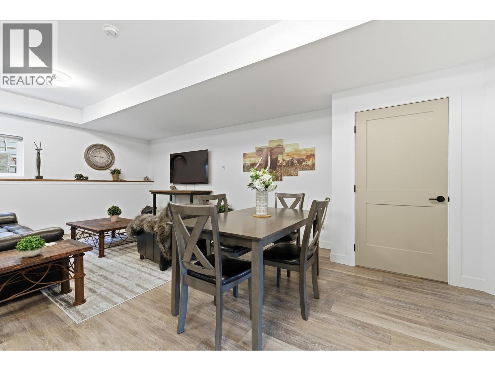 714 Lake Court - 38