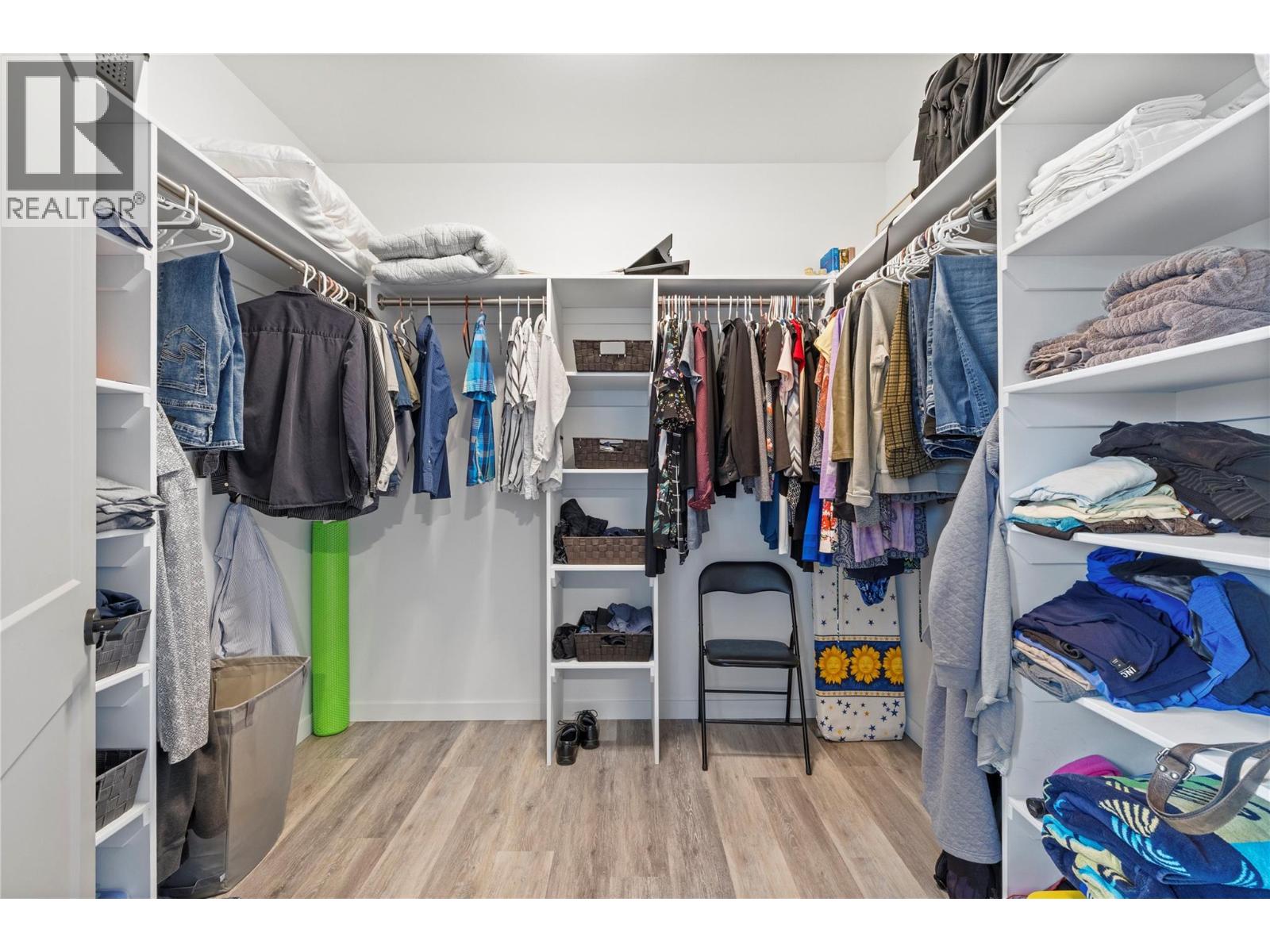 714 Lake Court, West Kelowna