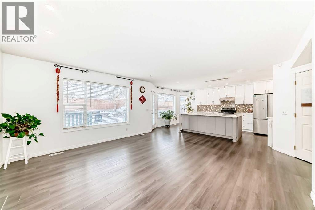 Single Family House for Sale in  Millrise Square SW Millrise Calgary 