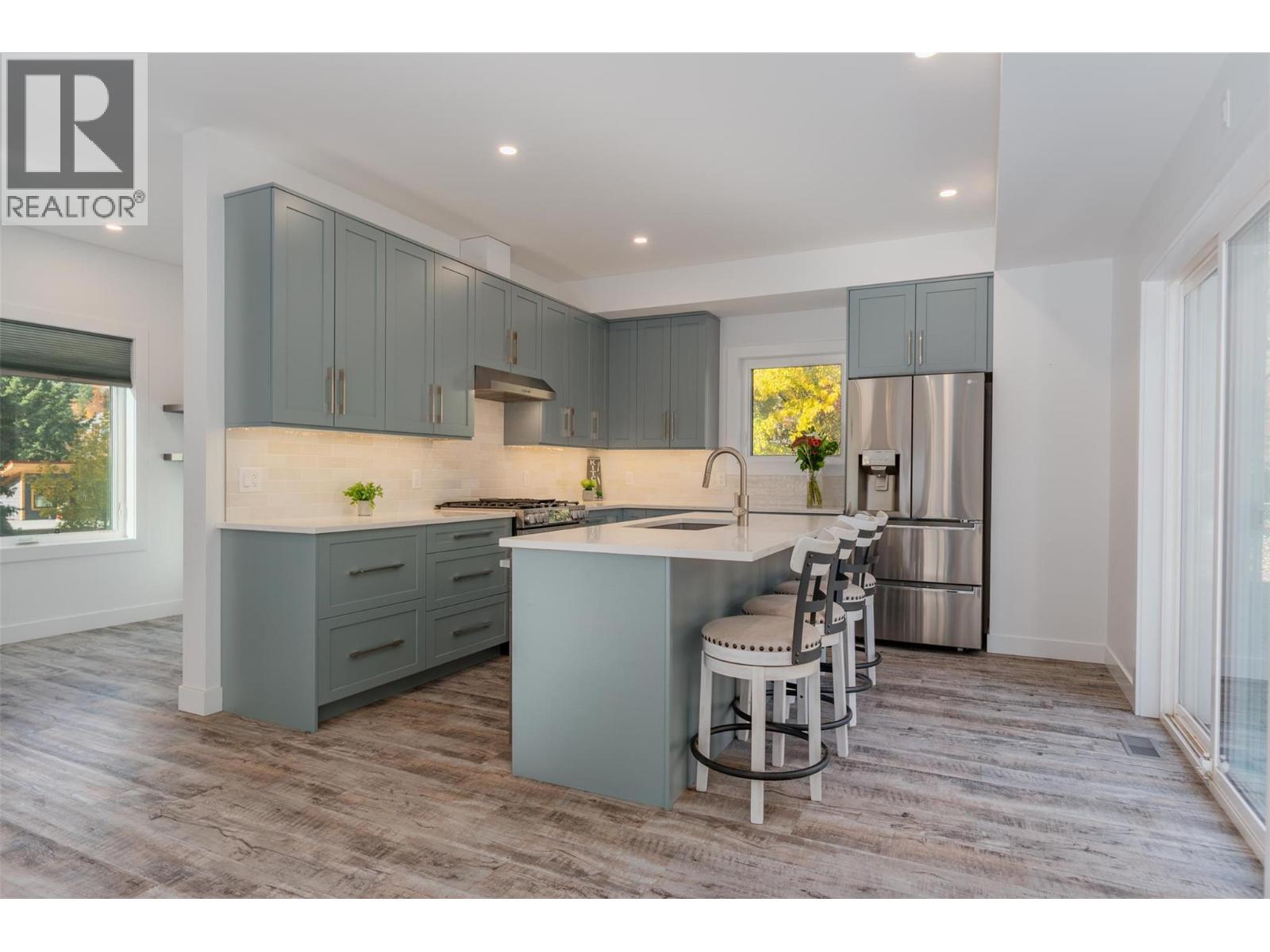 2690 Monte Christo Street, Rossland