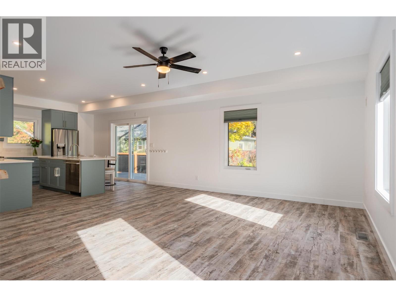 2690 Monte Christo Street, Rossland