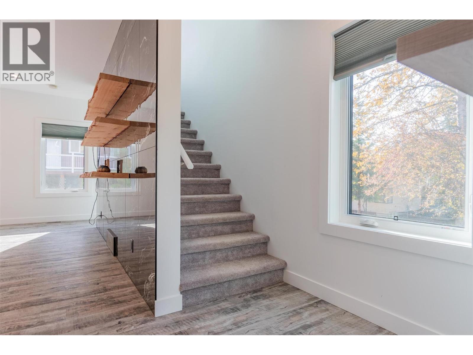 2690 Monte Christo Street, Rossland