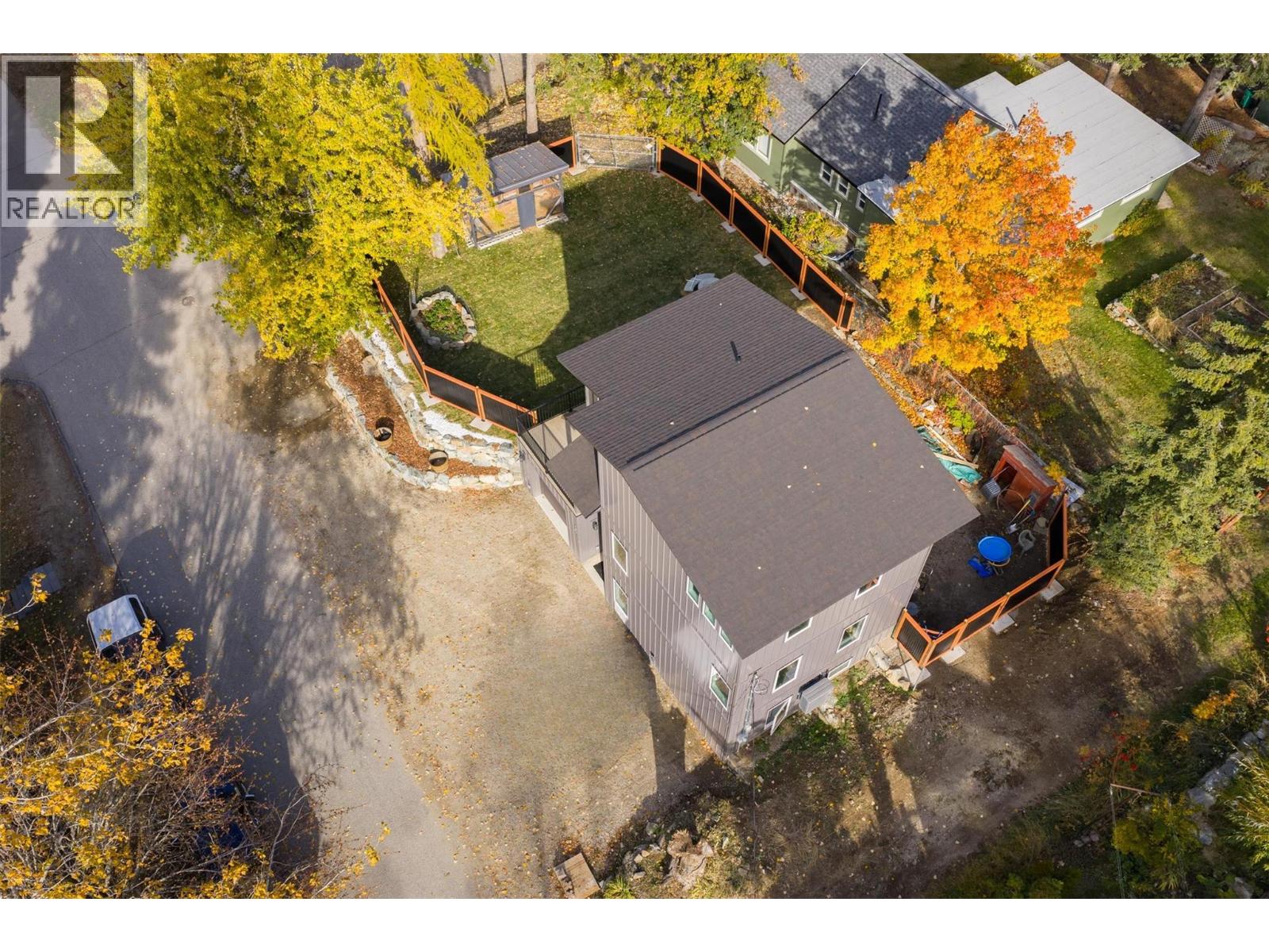 2690 Monte Christo Street, Rossland