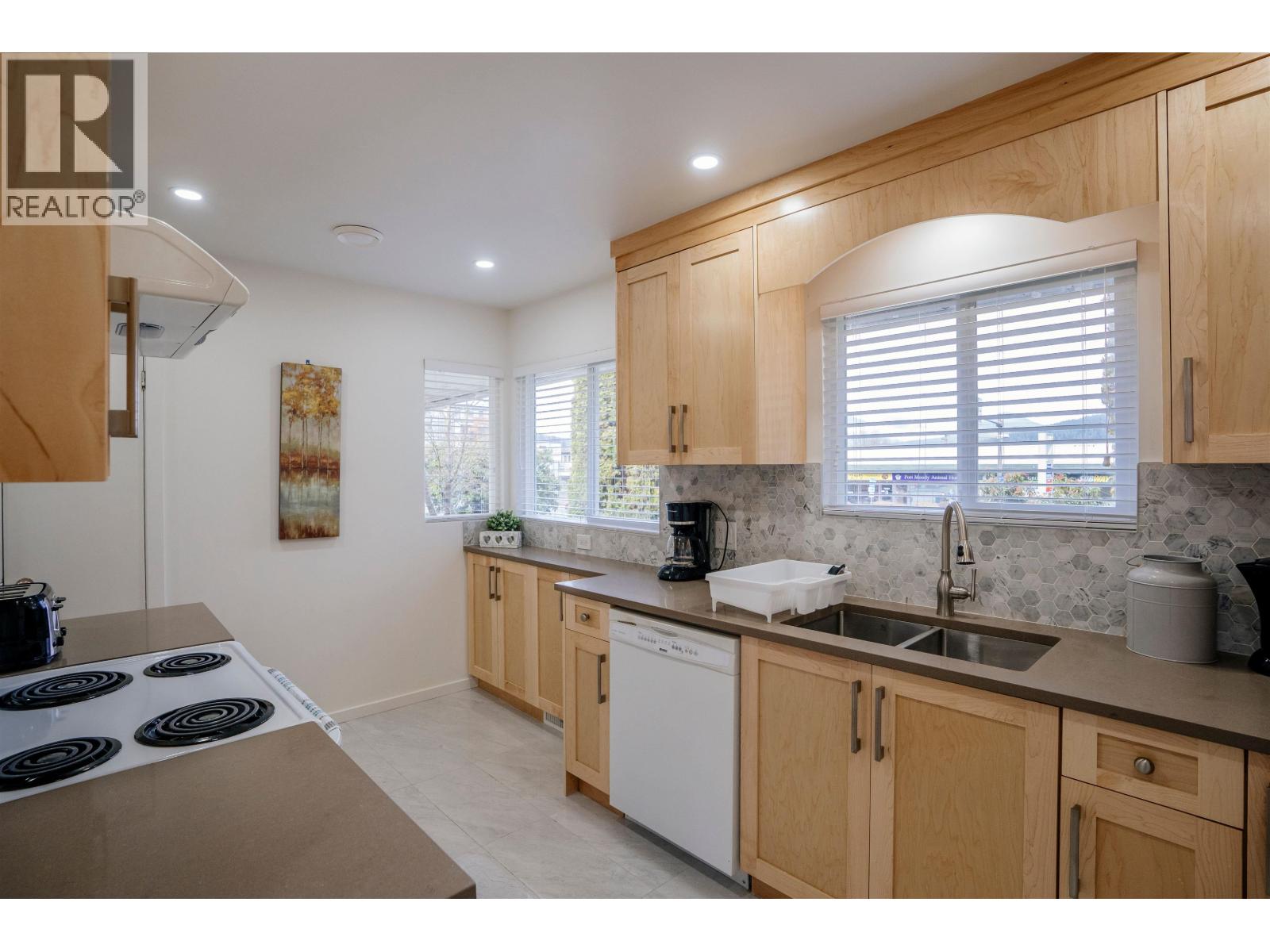 2813 ST JOHNS STREET, Port Moody