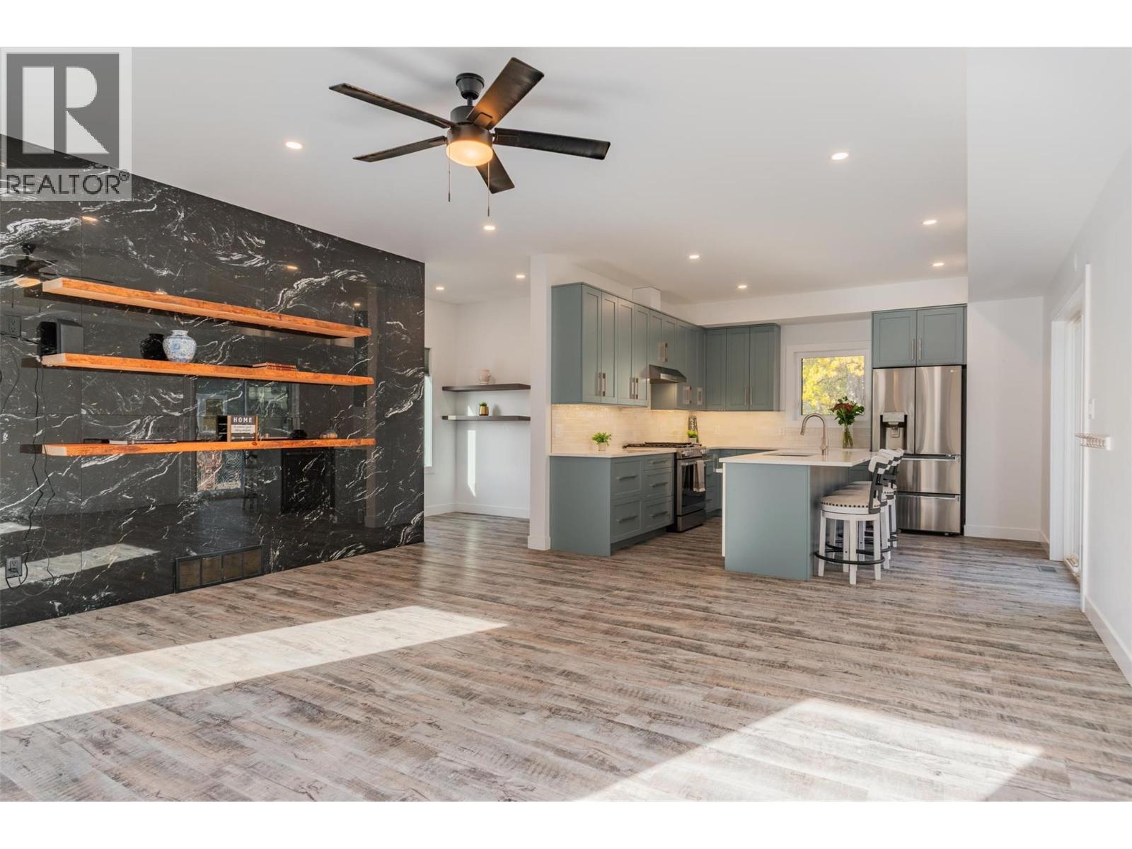 2690 Monte Christo Street, Rossland