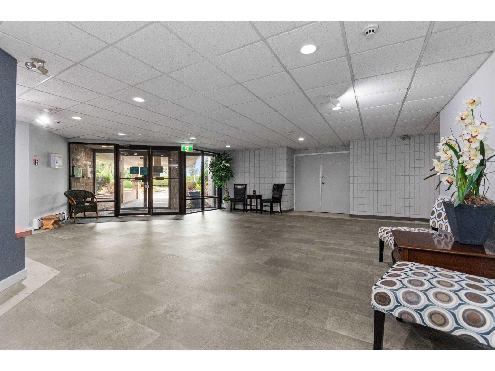 206 8725 ELM DRIVE, Chilliwack Proper South, Chilliwack