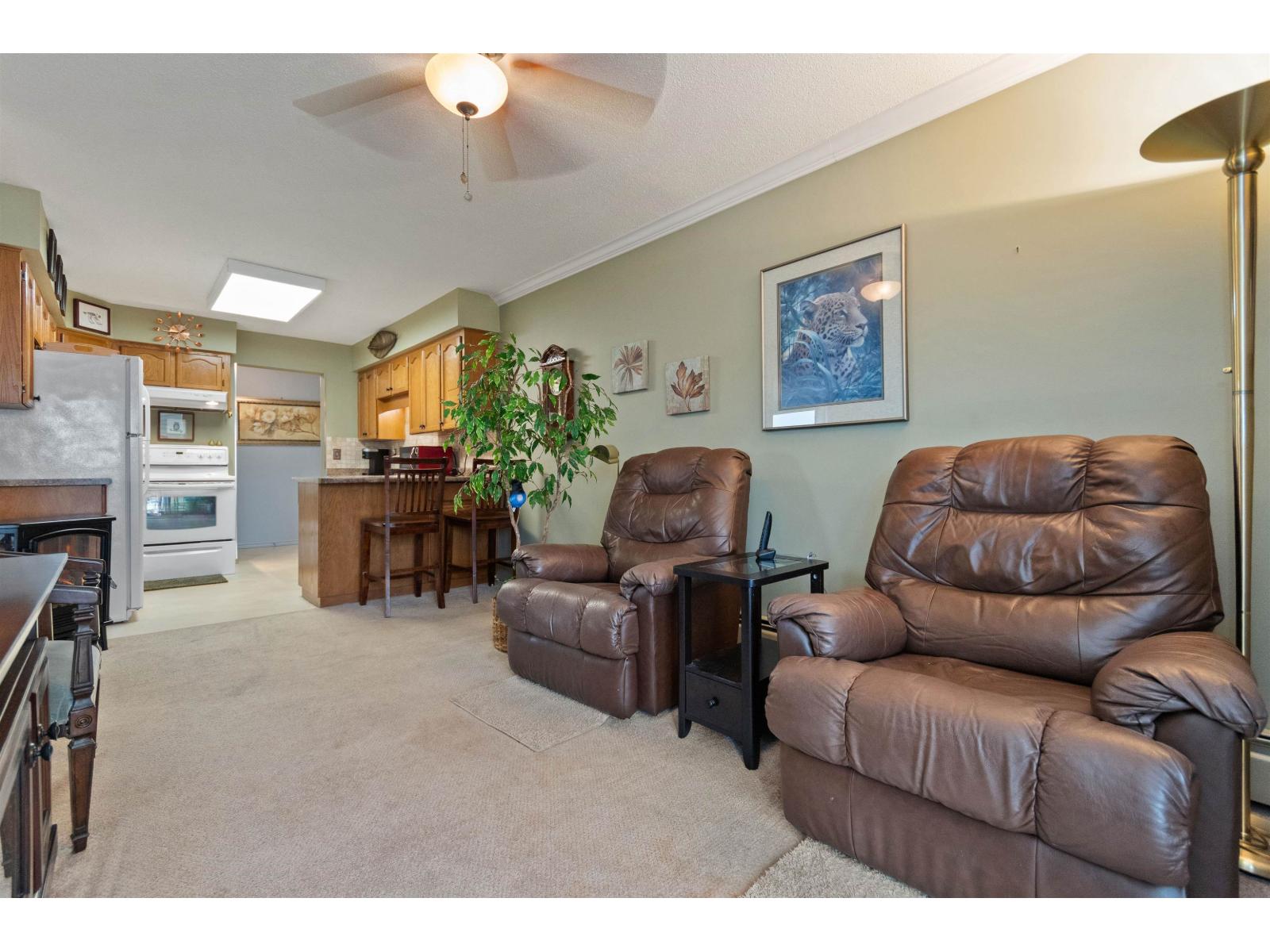 206 8725 ELM DRIVE, Chilliwack Proper South, Chilliwack