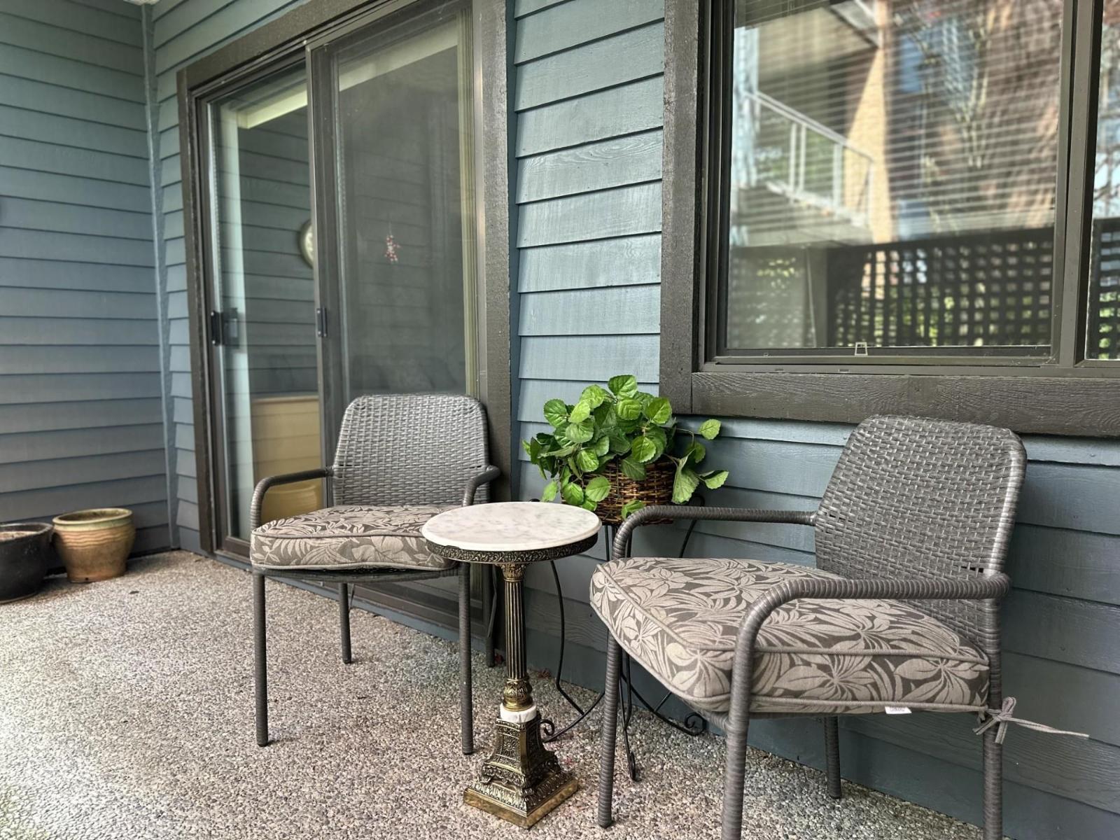 102 15300 17 AVENUE, Surrey