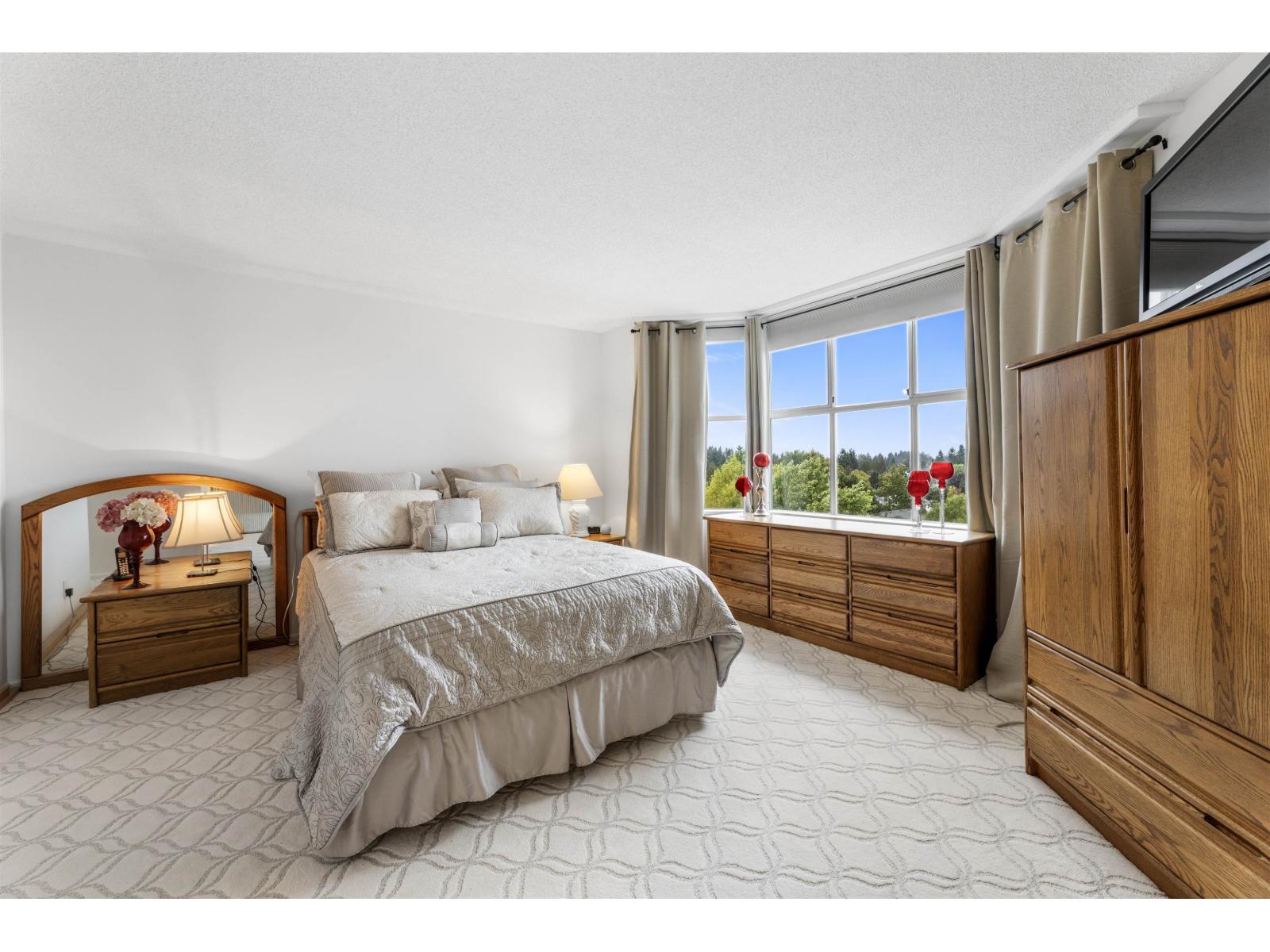 #801-11910 80 Avenue, Delta