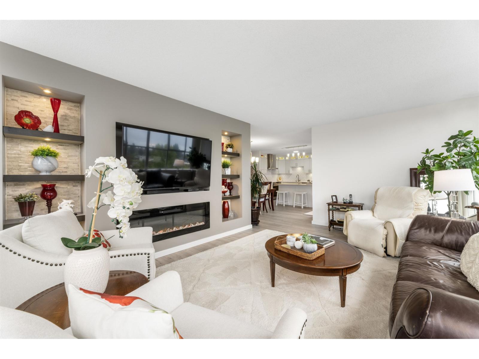 #801-11910 80 Avenue, Delta