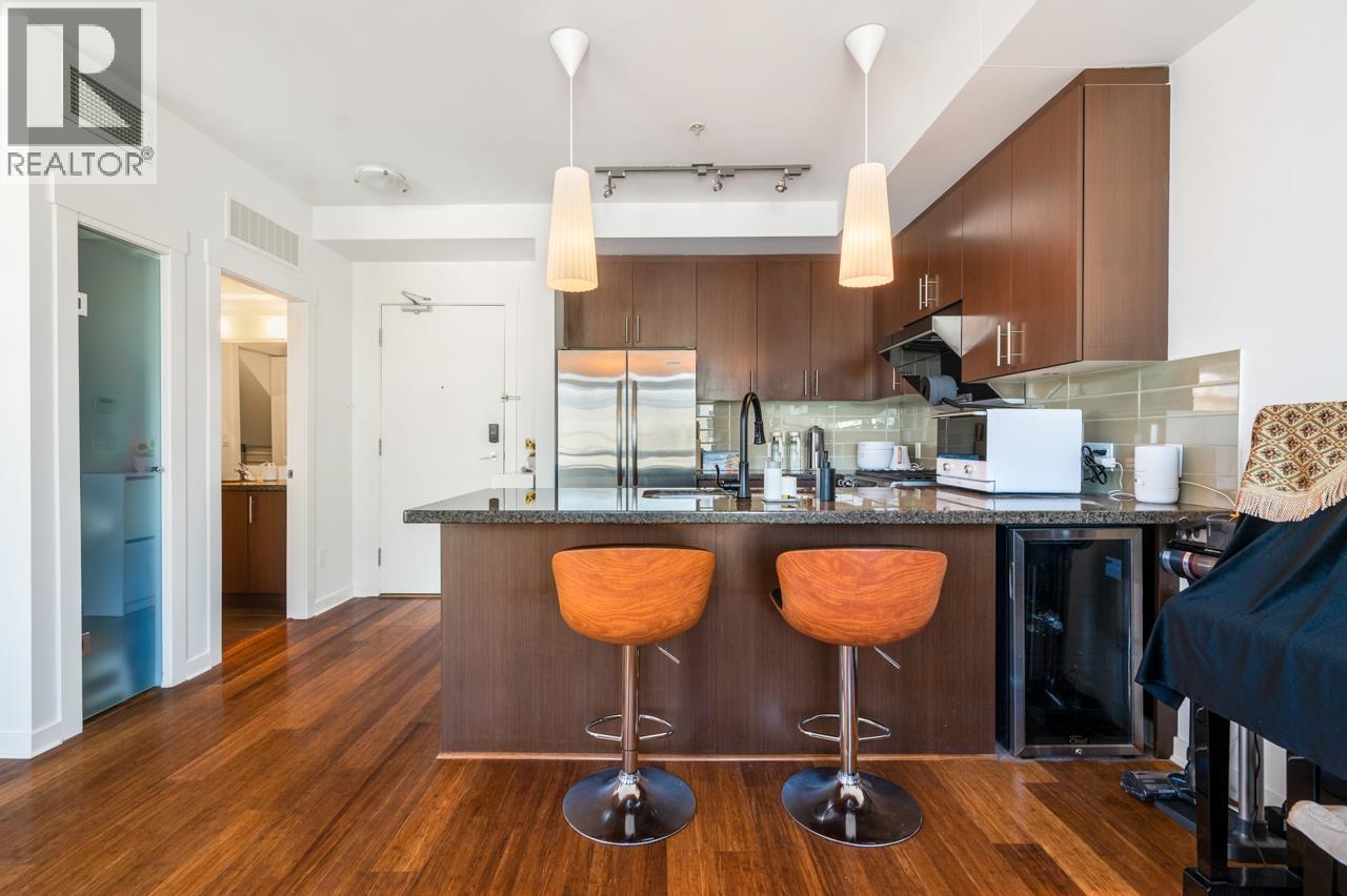 #304-6077 LONDON Road, Richmond