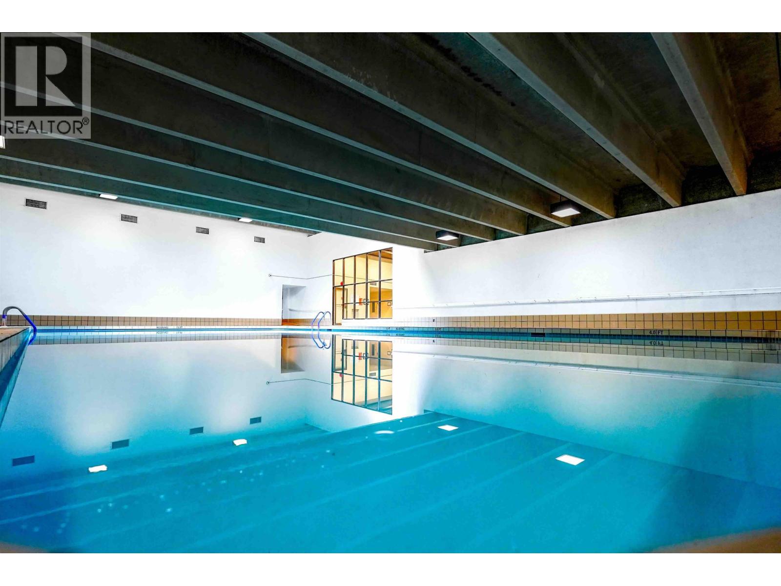 306 2020 FULLERTON AVENUE, North Vancouver