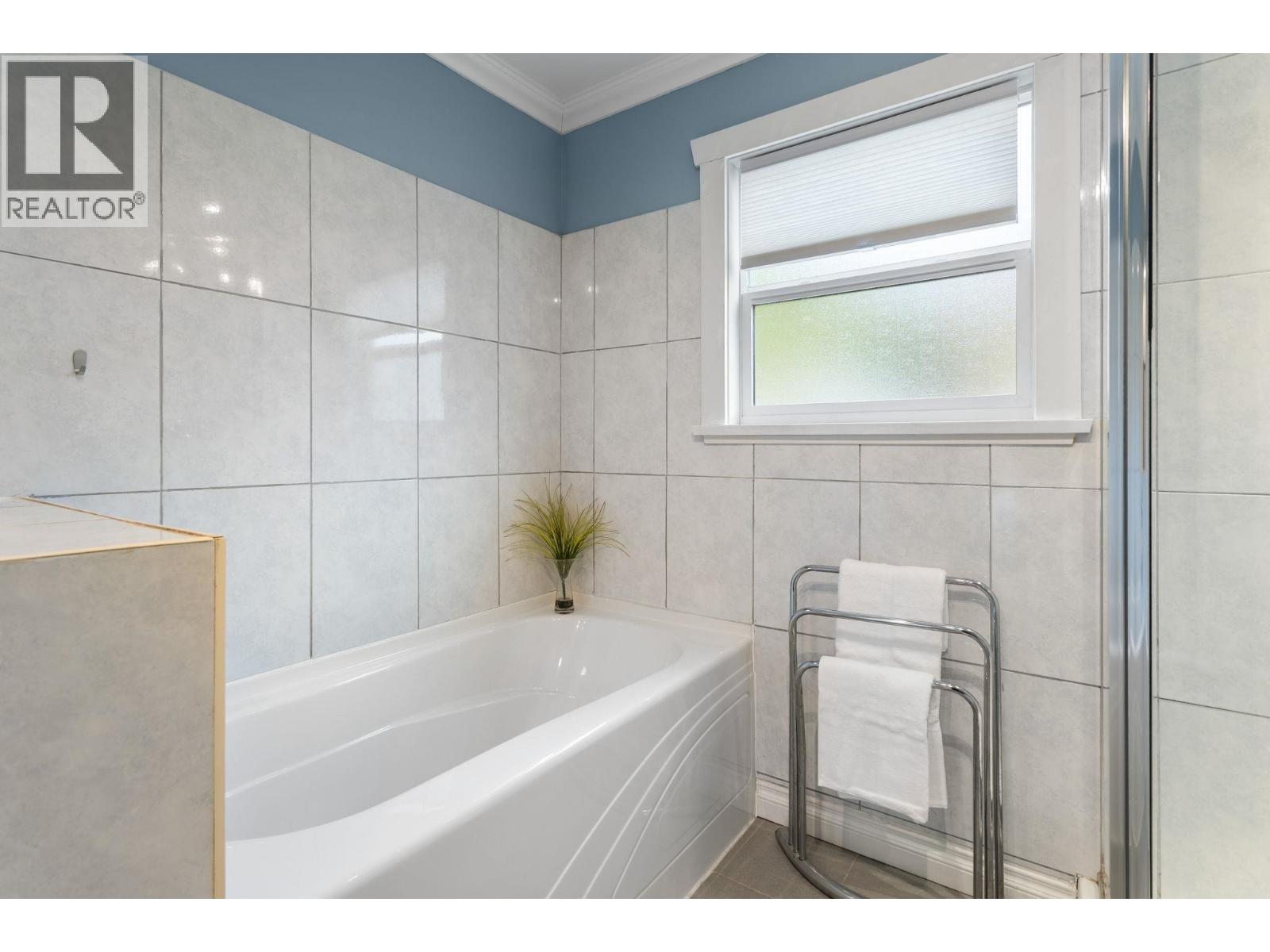 224 APRIL ROAD, Port Moody