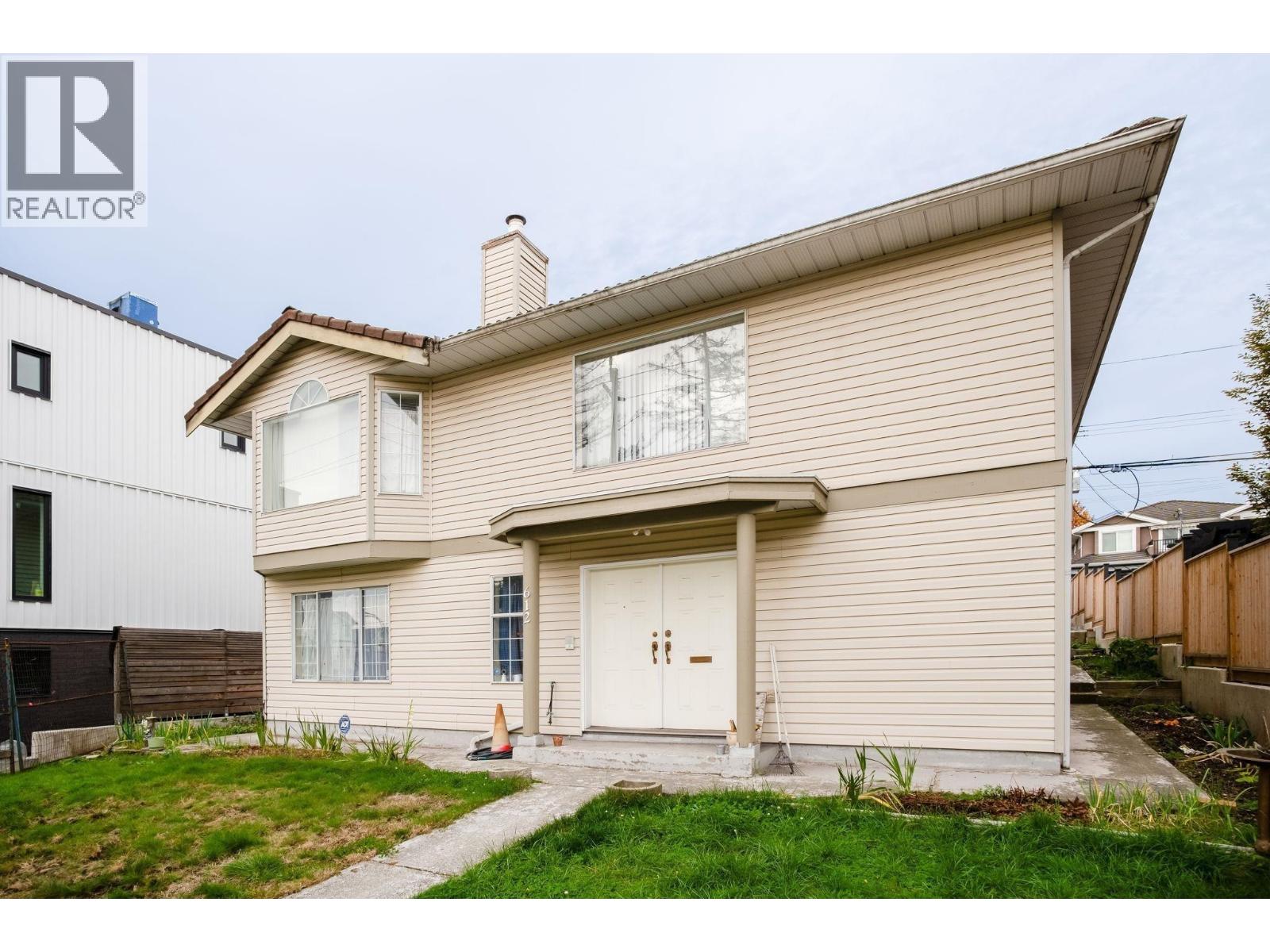 612 E 3RD STREET, North Vancouver