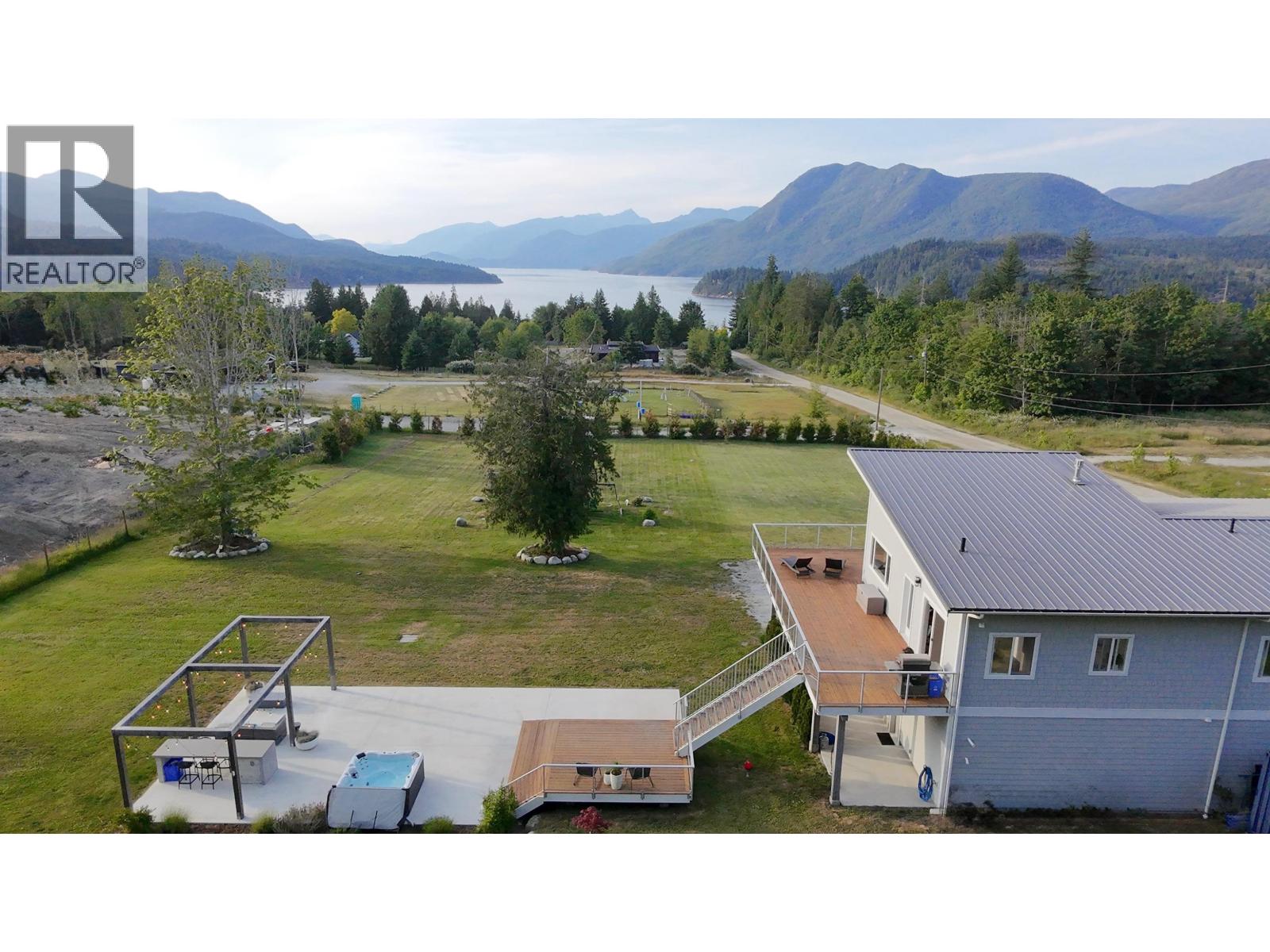 6315 RIMROCK ROAD, Sechelt