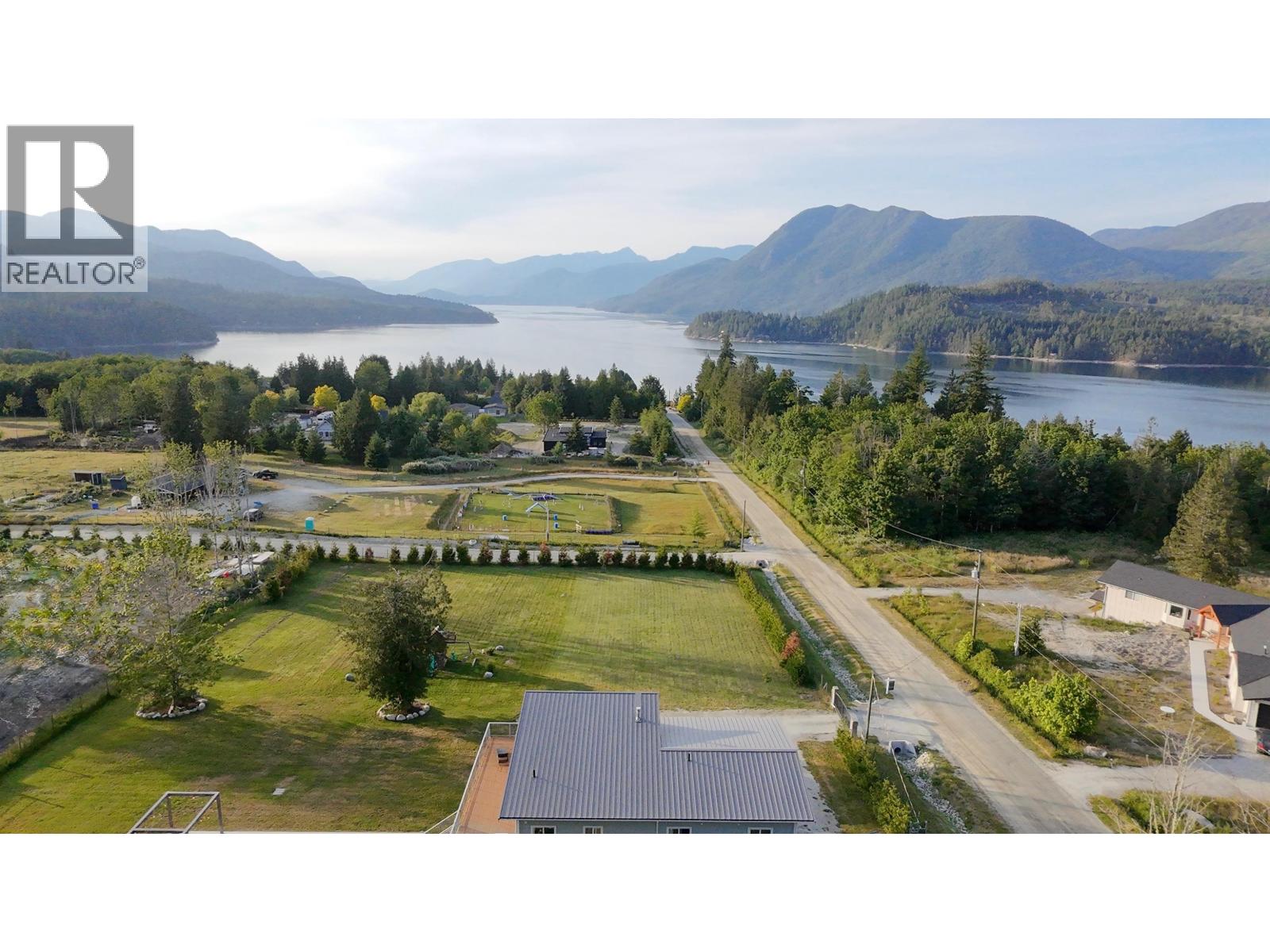 6315 RIMROCK ROAD, Sechelt