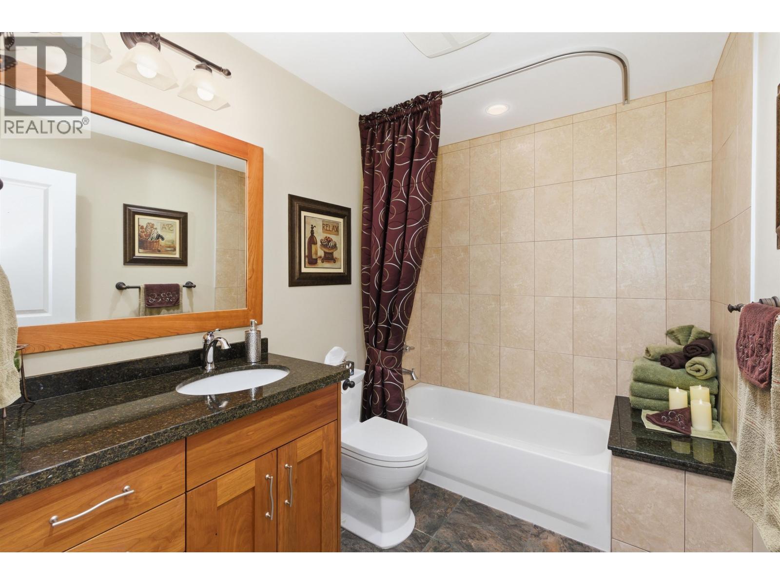 10600 SWINTON Crescent, Richmond