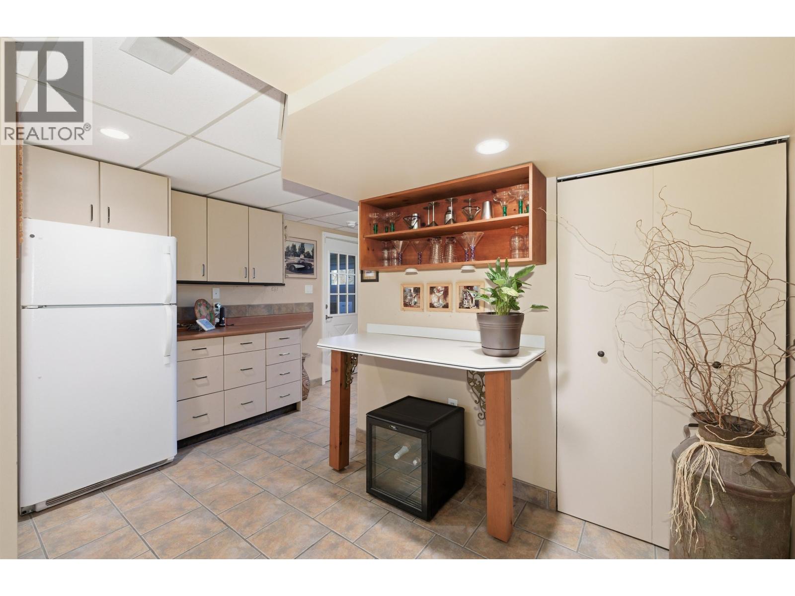 10600 SWINTON Crescent, Richmond