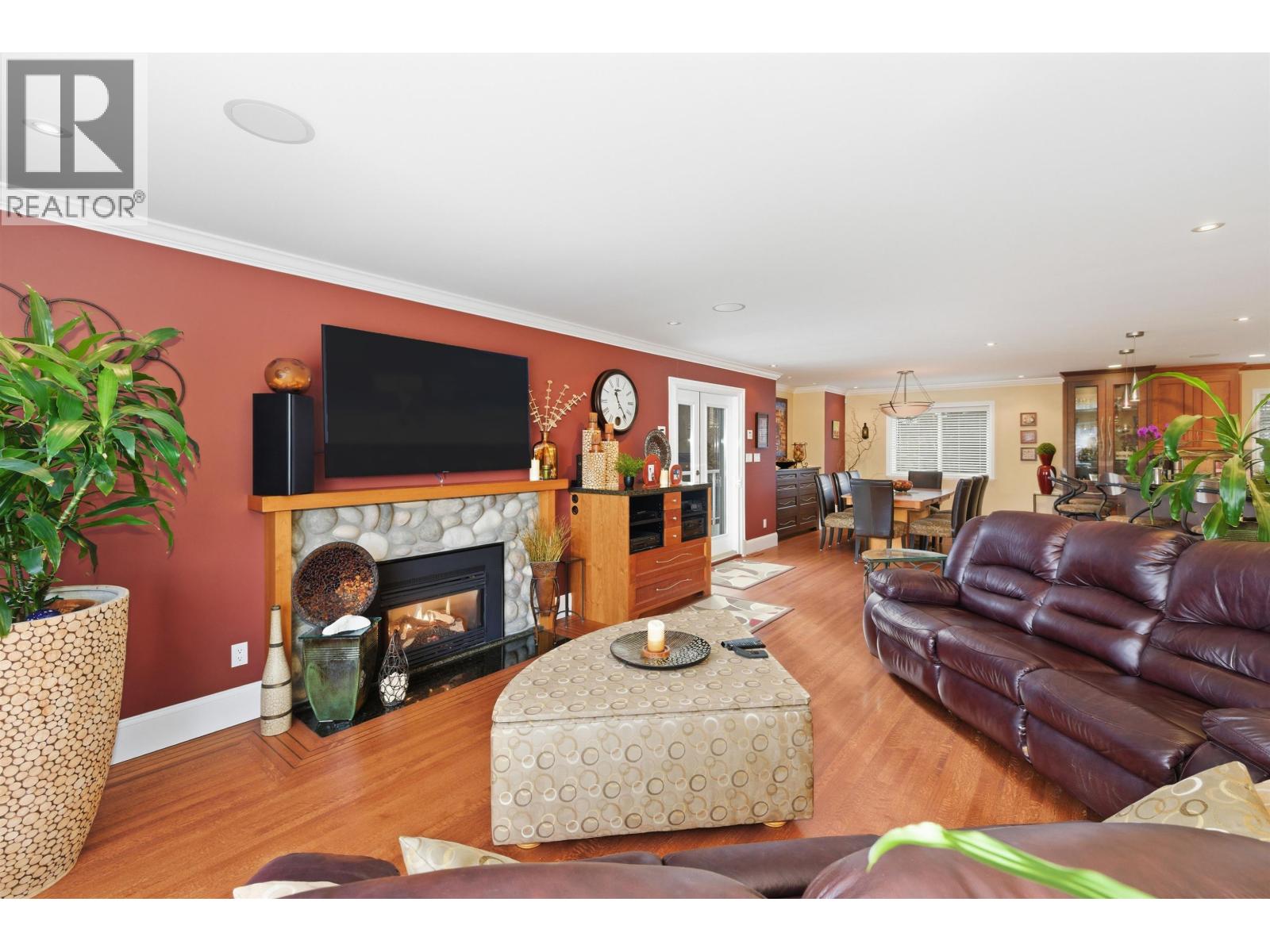 10600 SWINTON Crescent, Richmond