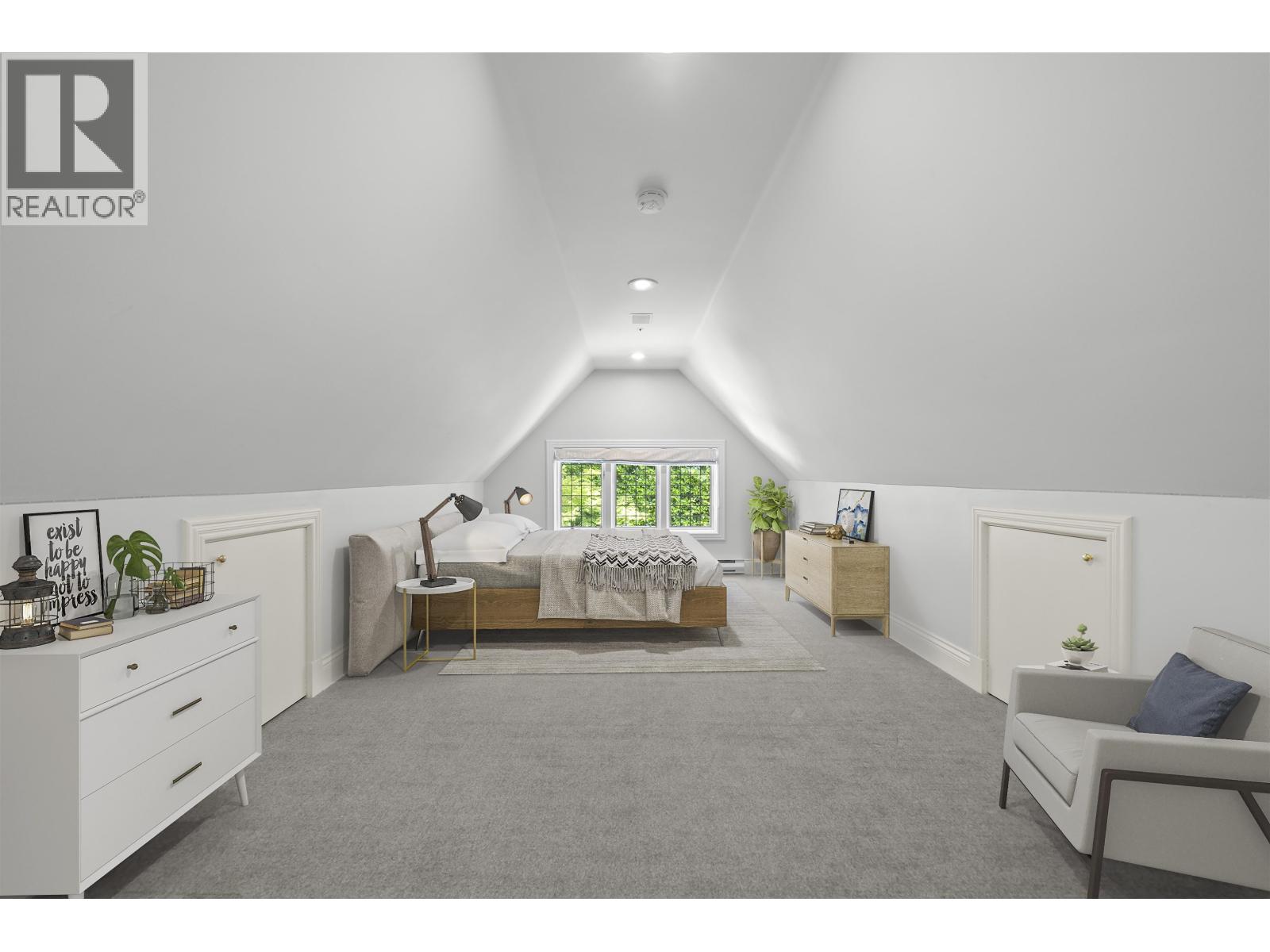 1323 THE CRESCENT, Vancouver