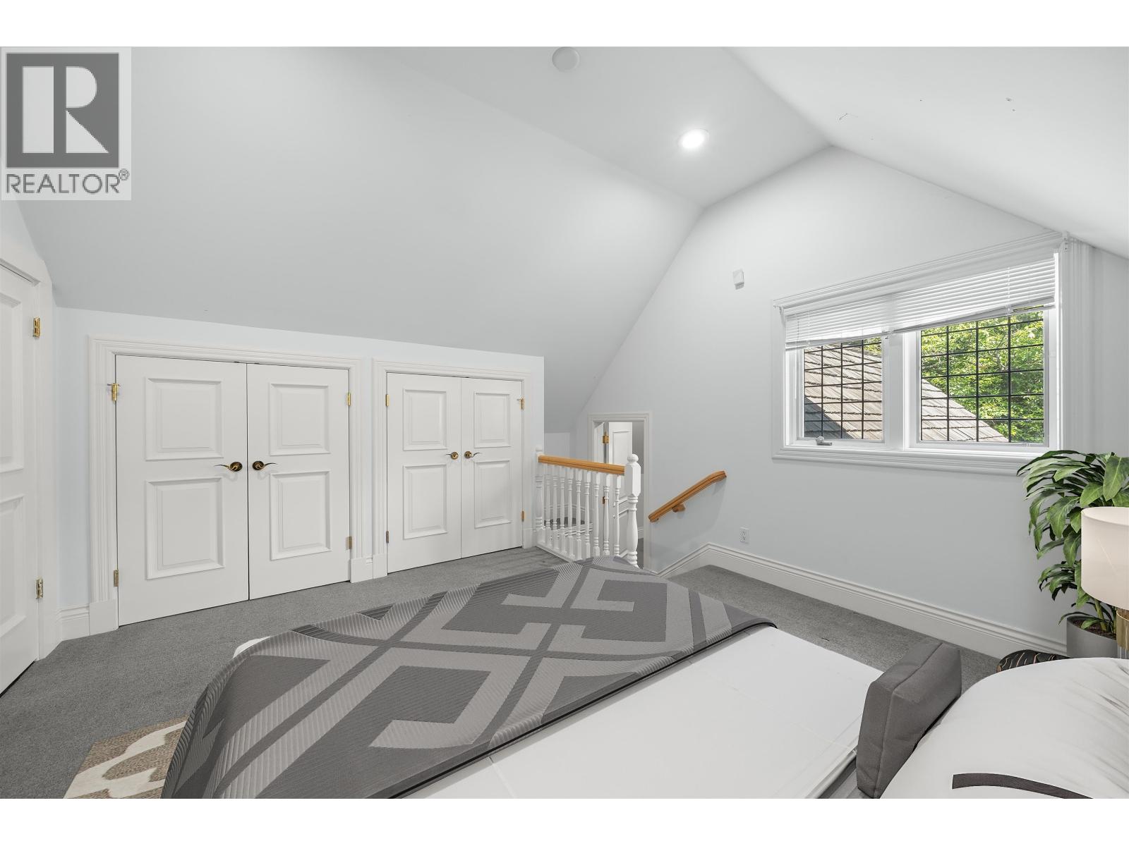 1323 THE CRESCENT, Vancouver