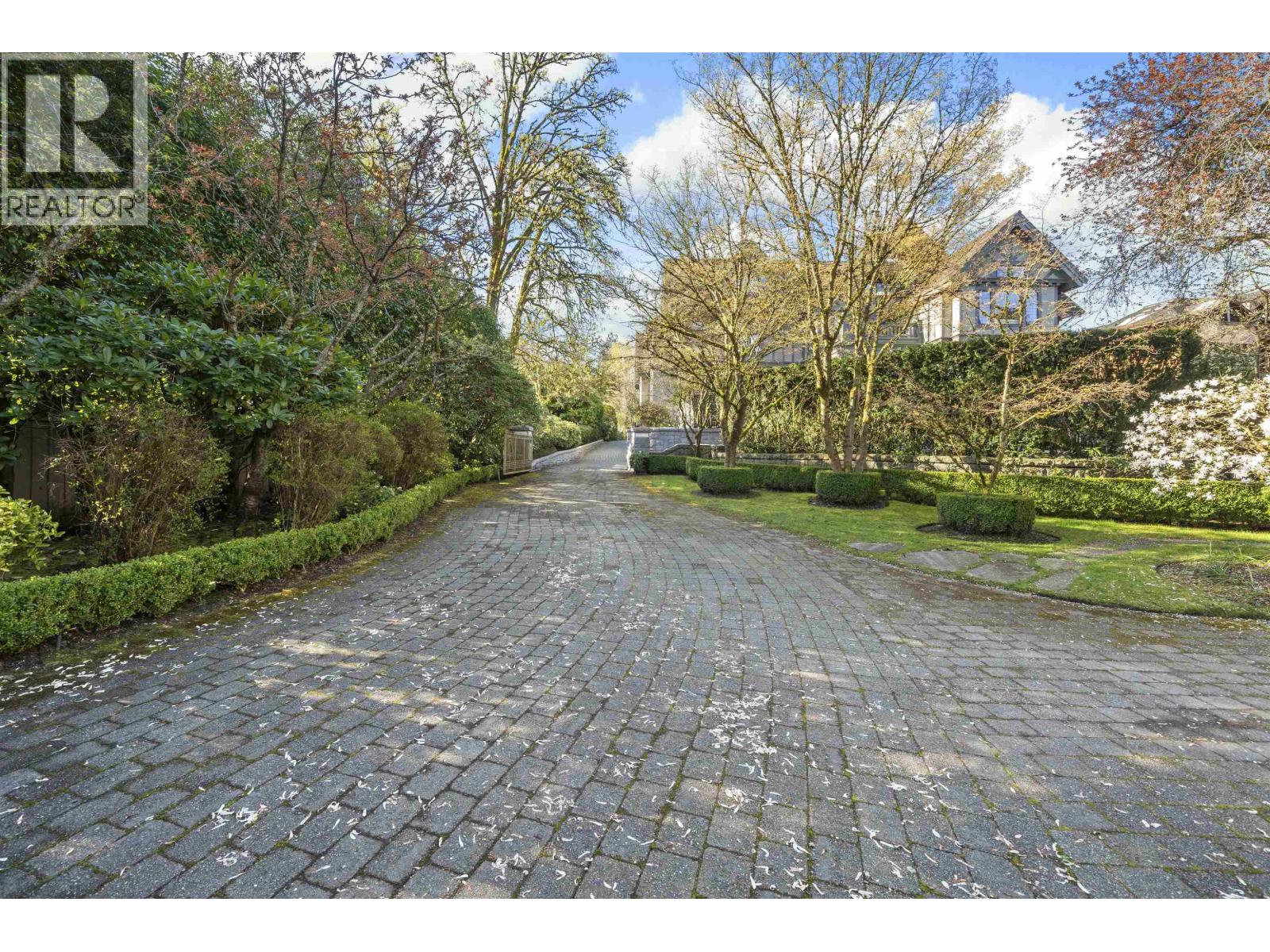 1323 THE CRESCENT, Vancouver