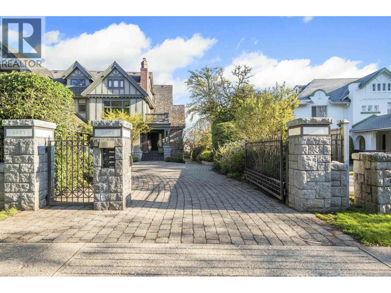 1323 THE CRESCENT, Vancouver