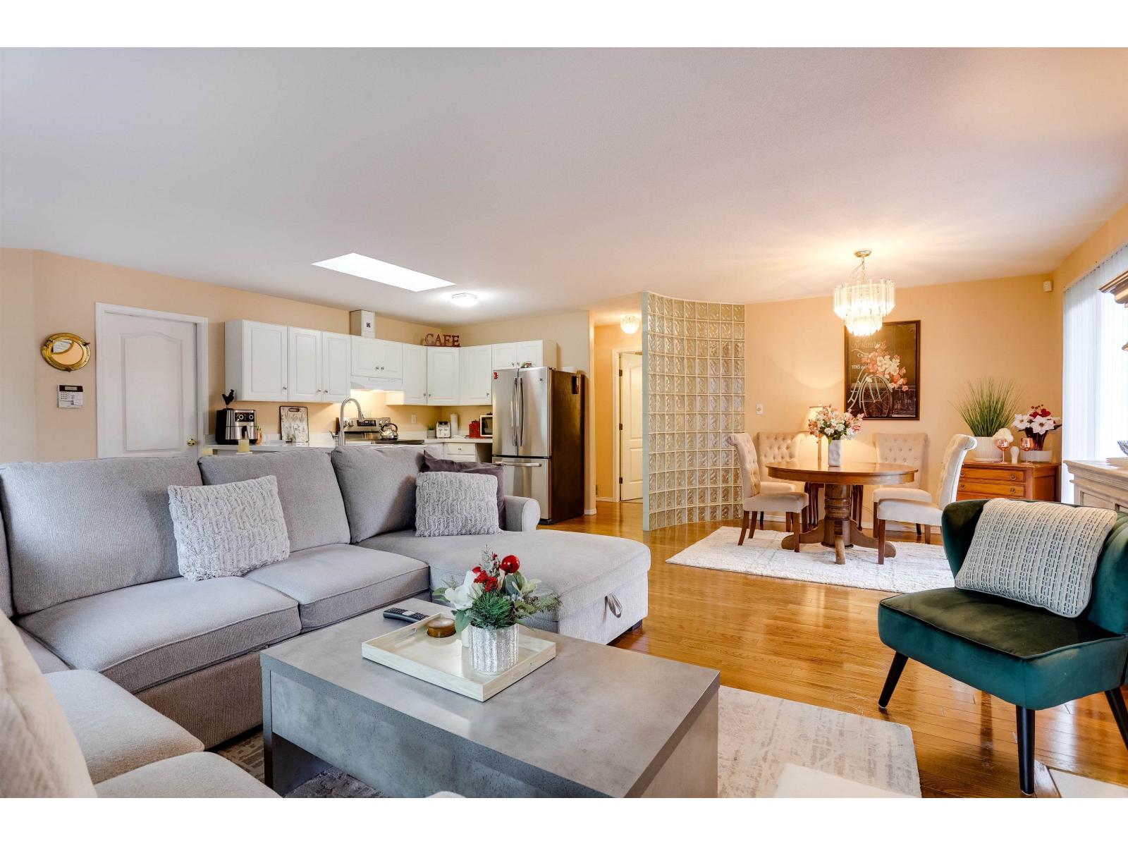 1881 160 STREET, Surrey