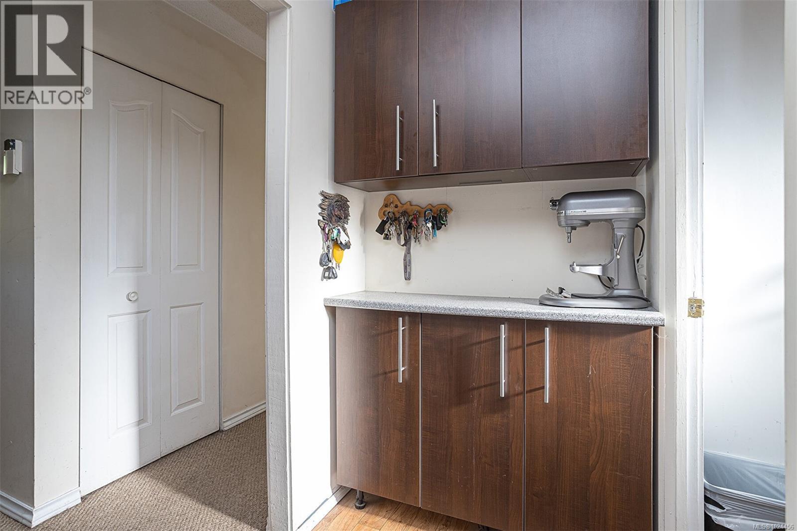 2139 Hemer Rd - 12