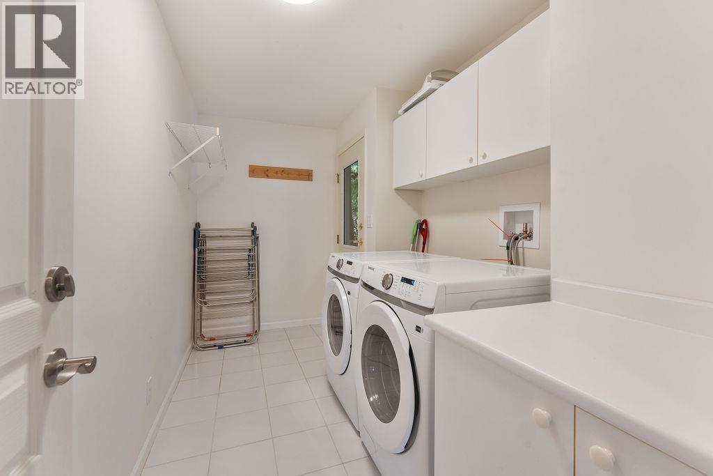 3901 BRAEMAR PLACE, North Vancouver